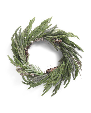 24in Pine Wreath With White Pearls | TJ Maxx