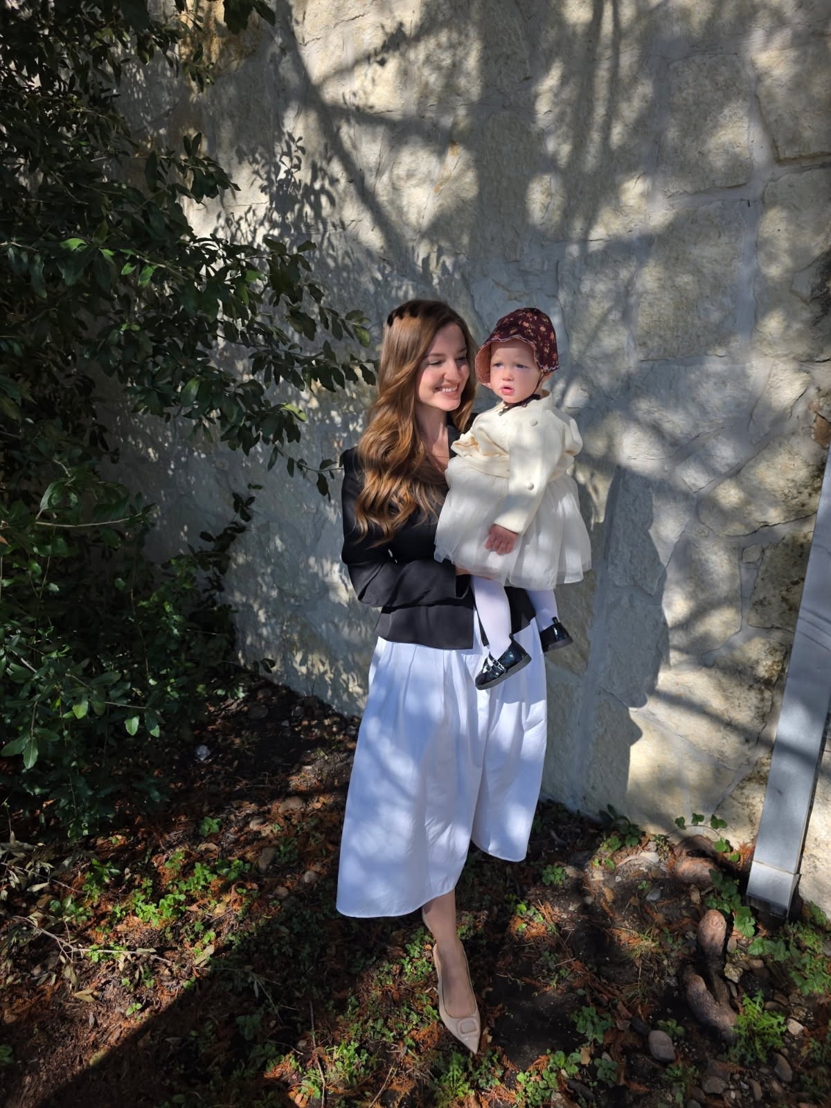 B&W and a sweet little goosey 🪿 


#aline #midi #skirt #whiteskirt #versatile #modesty #modestfashion #blazer #peplum #calvinklein #bananarepublic #oldnavy #fashion #modestfashion #minime #bonnet #church #sundaysbest 

#LTKBaby #LTKShoeCrush #LTKStyleTip