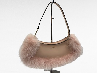 Fendi O'Lock Swing One Size Pale Pink Leather & Fox Fur Pouch Handba (HE2044015)  | eBay | eBay US