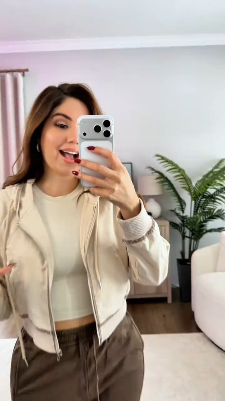 Love the contrast stitching on this cropped zip hoodie! 

 #LTKSeasonal #LTKU #LTKSaleAlert