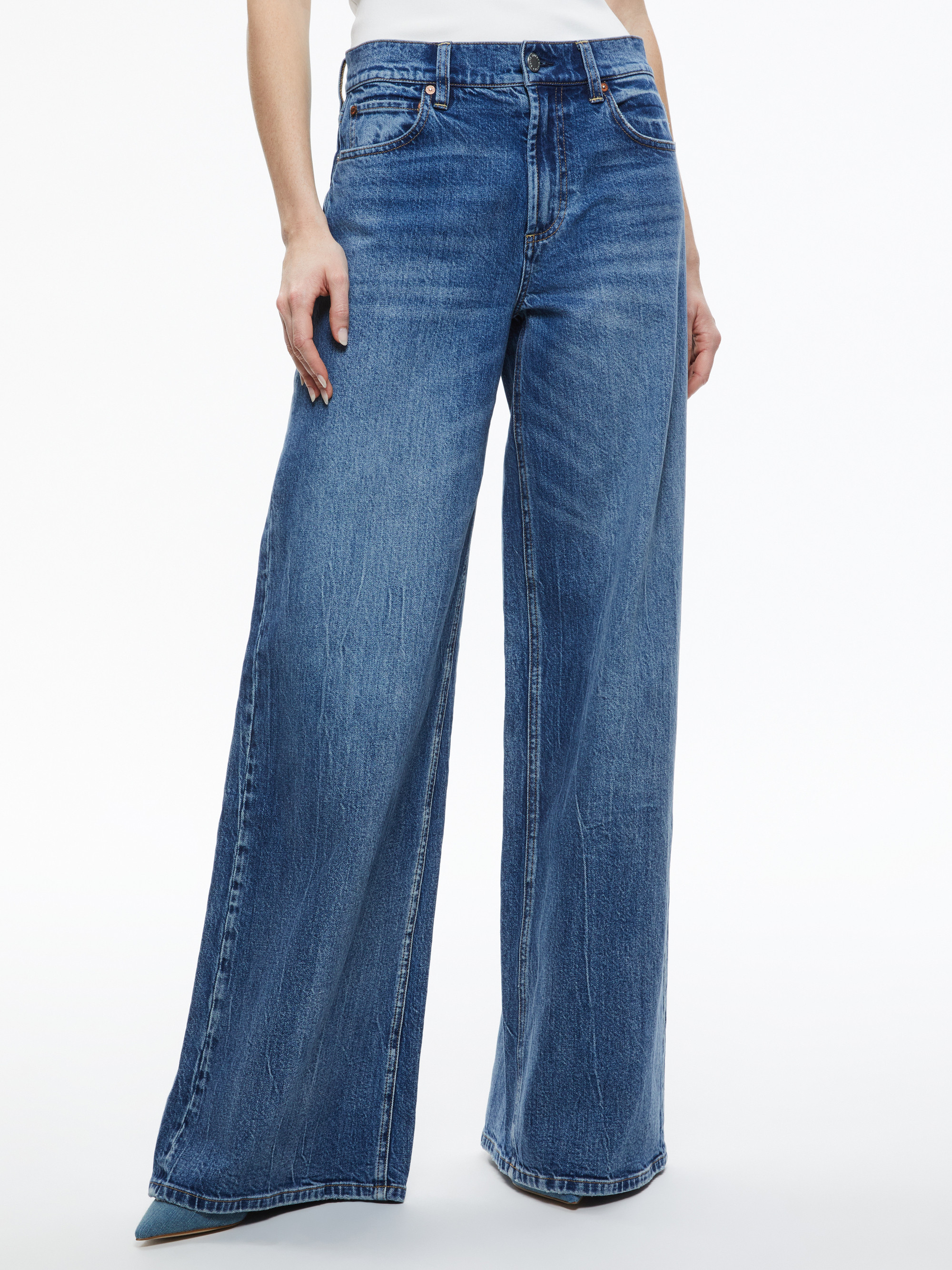 TRISH MID RISE BAGGY JEAN | Alice + Olivia