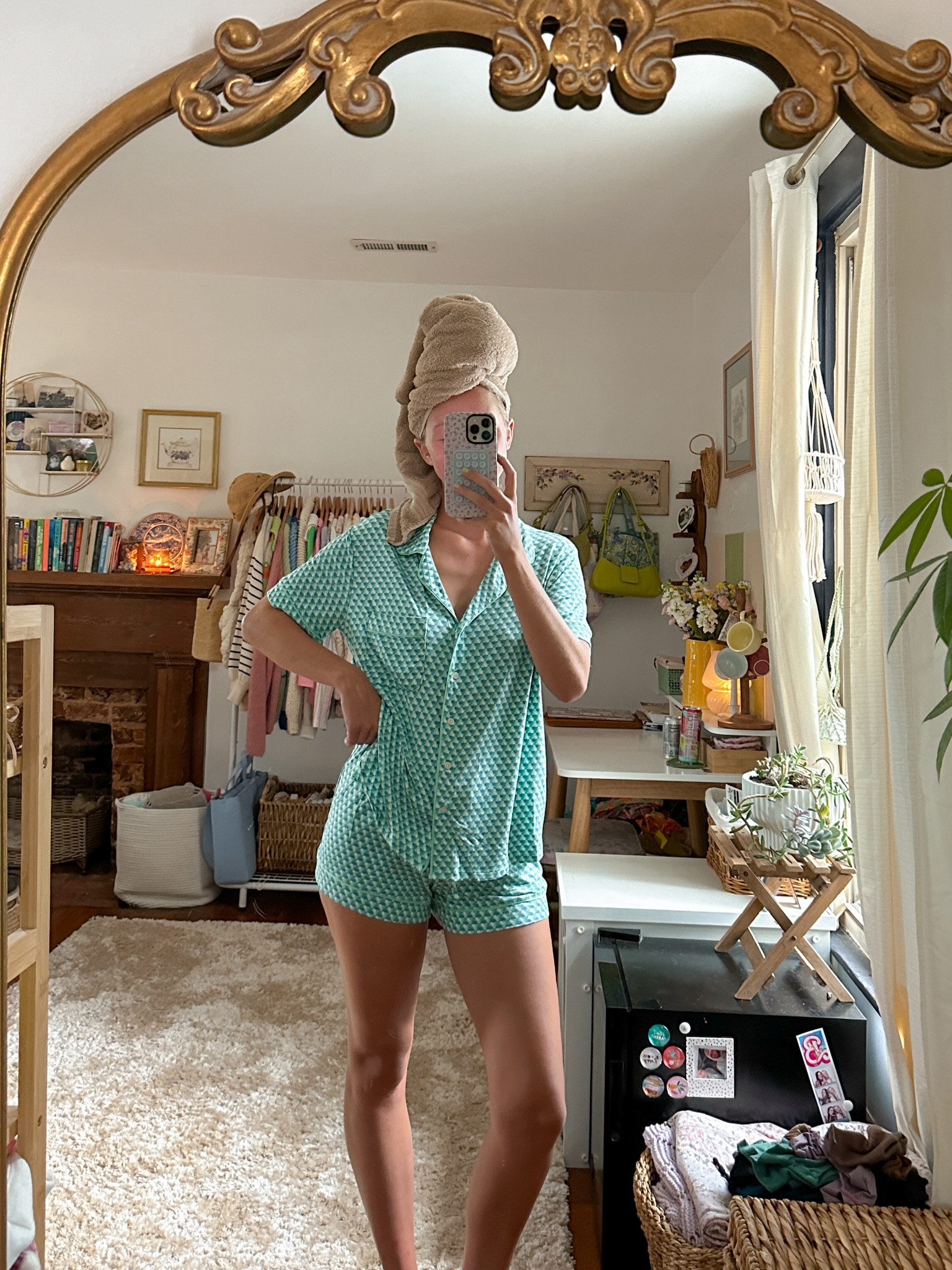 my new pj set from target 🩵my all time fav place to get my sets from! I love the pattern on these & they are SO comfy! Have a good stretch too and they tie in the front which I like ☺️I’m wearing size small! 


Womens pajamas, target finds, summer target finds, target essentials

#LTKSeasonal #LTKStyleTip #LTKFindsUnder50