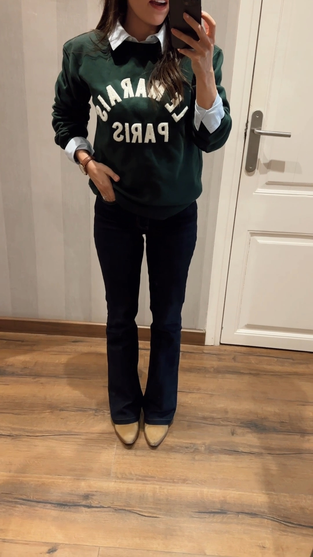 The best fitting jeans I’ve purchased in a long time. These mid-waist flared dark denim jeans are the one, allow me to explain. As a petite woman, high rise jeans are a no go for me because not only are they uncomfortable cutting off breathing and elongating the bum, but they tend to button above the belly button causing that weird belly bulge below the pants button, where as these sit perfectly below the belly button, zipping your lower belly in comfortably, and they wrap around the hips so snug (no air pocket at low back), and give that sculpting feel - who doesn’t love that? Additionally, they have this ironed pleat down the front giving them a smart-trouser feel. This color is a year-round tone as well, always giving a more formal look than a light wash Jean. Lastly, they look so good and elongating with a pointed toe bootie, or dressed up with a sexy heel. Definitely getting the other lighter color they come in. The website says they run small, and I’d agree as for Mango sizing goes. In mango I’m a 34, so I’d say these are a 33 (if that existed 🙌🏼). 

#LTKPetite #LTKWorkwear #LTKStyleTip