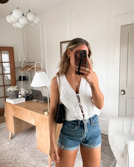 NUMBER ONE BEST SELLER THIS WEEK!

🌟 ABERCROMBIE SHORTS 🌟 

These deserved a post of their own because they are SO GOOD! 👏🏻 My favvv are the High Rise Mom Shorts (all the denim ones you see here). 🤩 

Also TONS of comfy shorts and trouser shorts were ordered too!! 💖 

I am so so grateful to be here with all of you - THANK you for trusting me when I make recommendations but more importantly being such great friends. 🫶🏻 

Sizing Details ✨ 
5’4’’ • 120 lbs • 30D 

Photos 1 & 2
Top: XS
Bottom: 25 Curve • Medium Wash

Photo 3
Top: Small
Bottom: 25 Curve • Light Wash

Photo 4
Top: Small
Bottom: XS

Photo 5
Top: Small
Bottom: 25 Curve • Black

Photo 6
Top: Small
Bottom: 26* Curve • I did size up in these! I also don’t see this exact blue in stock but they have tons of other colors! 

SIZING NOTE ‼️ The Curve Love fit at Abercrombie is best suited for people who have a curvier hip and thigh compared to their waist! If your hip and waist measurements are similar then I suggest getting the standard fit which I’ll also link! 🫶🏻

#LTKStyleTip #LTKSeasonal #LTKFindsUnder100