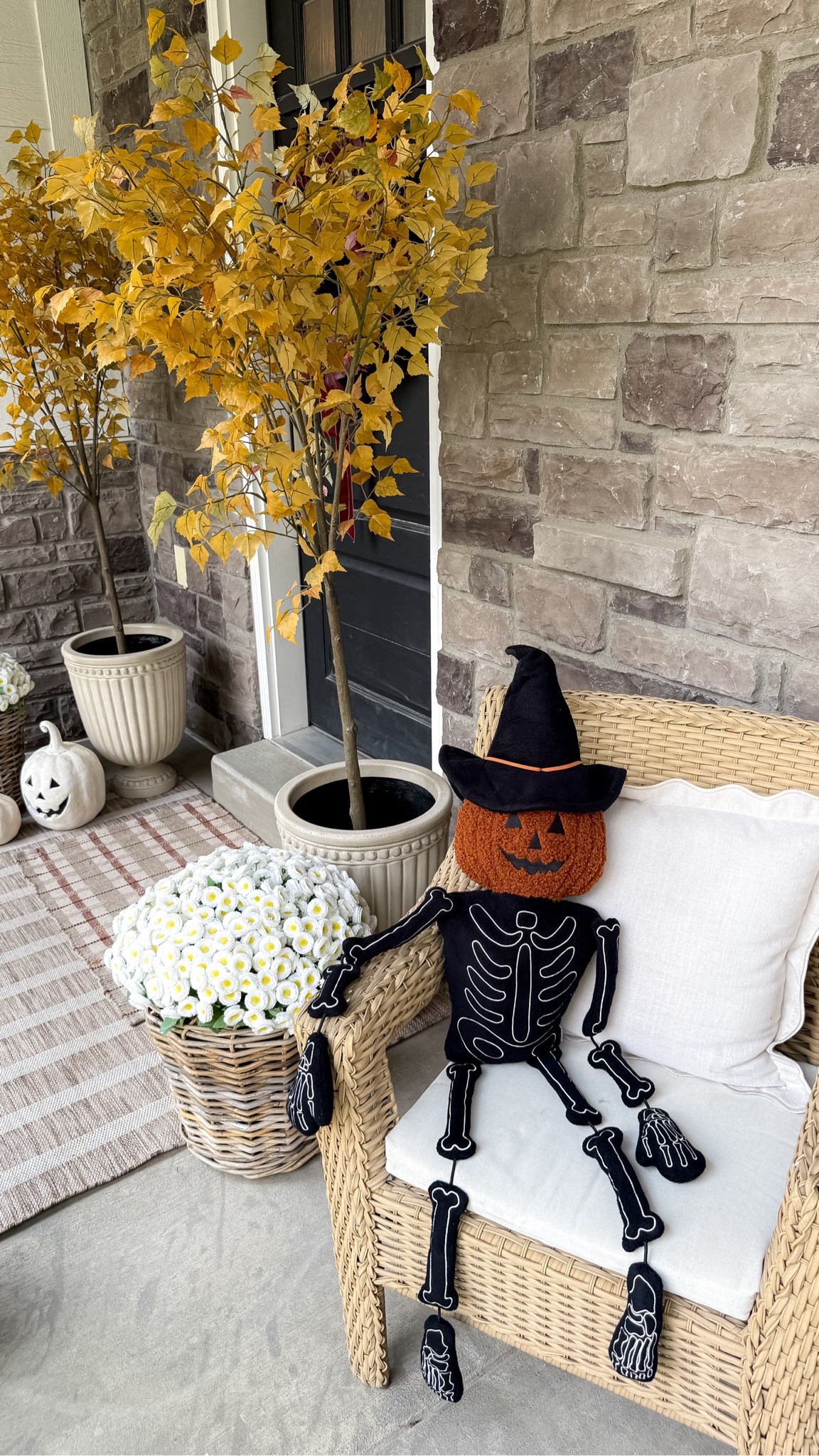 Who are you going shopping with?!?! 🎃

Home Decor / Decorating on a Budget / Target Home / Halloween Decor / Front Porch / Fall / Patio / Refresh / Home / Fall Decor / Pottery Barn 

#LTKSeasonal #LTKFindsUnder100 #LTKHome