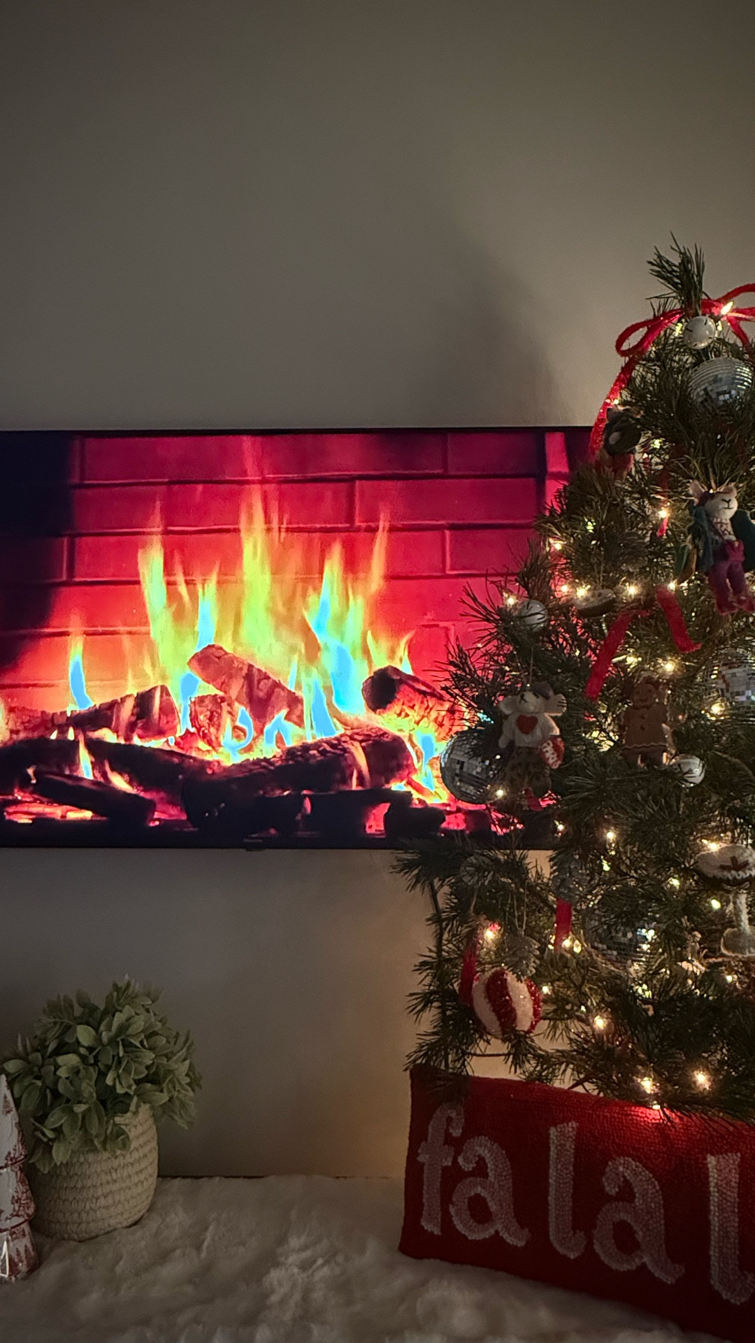 the perfect holiday decor from anthropologie and paper affair in Dallass

#LTKCyberWeek #LTKHome