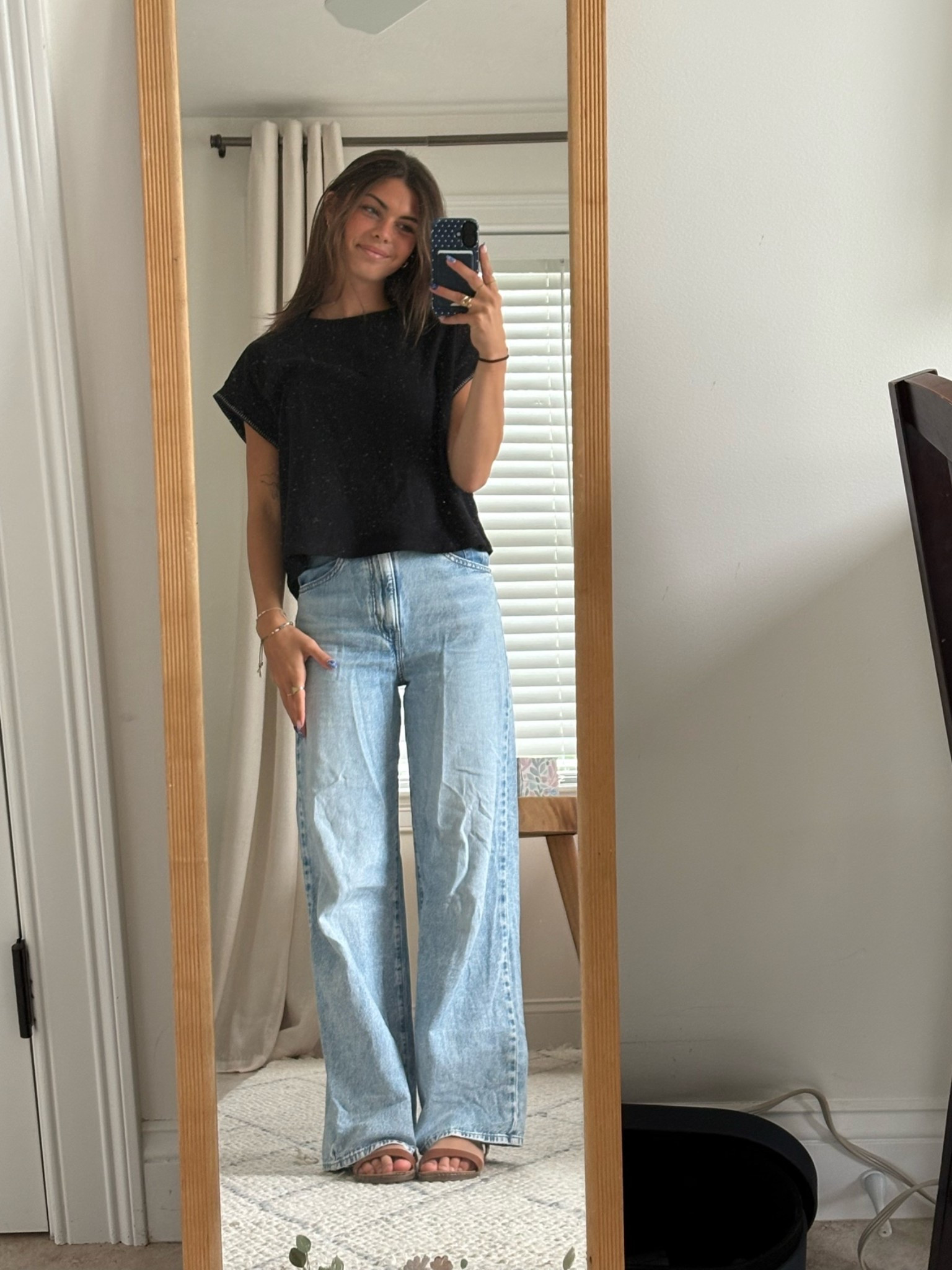 Top small, jeans 24 !!