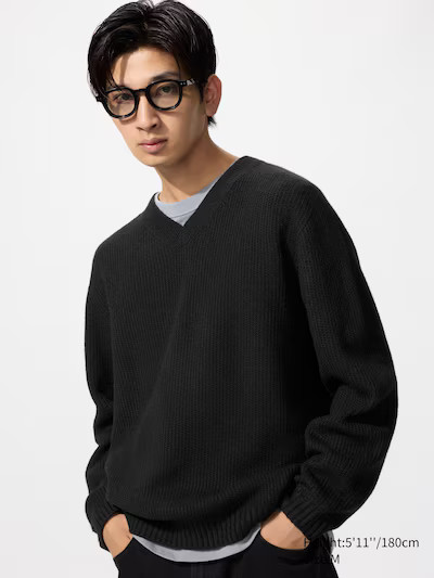 3D Knit Seamless Soufflé Yarn V Neck Jumper | UNIQLO (UK)