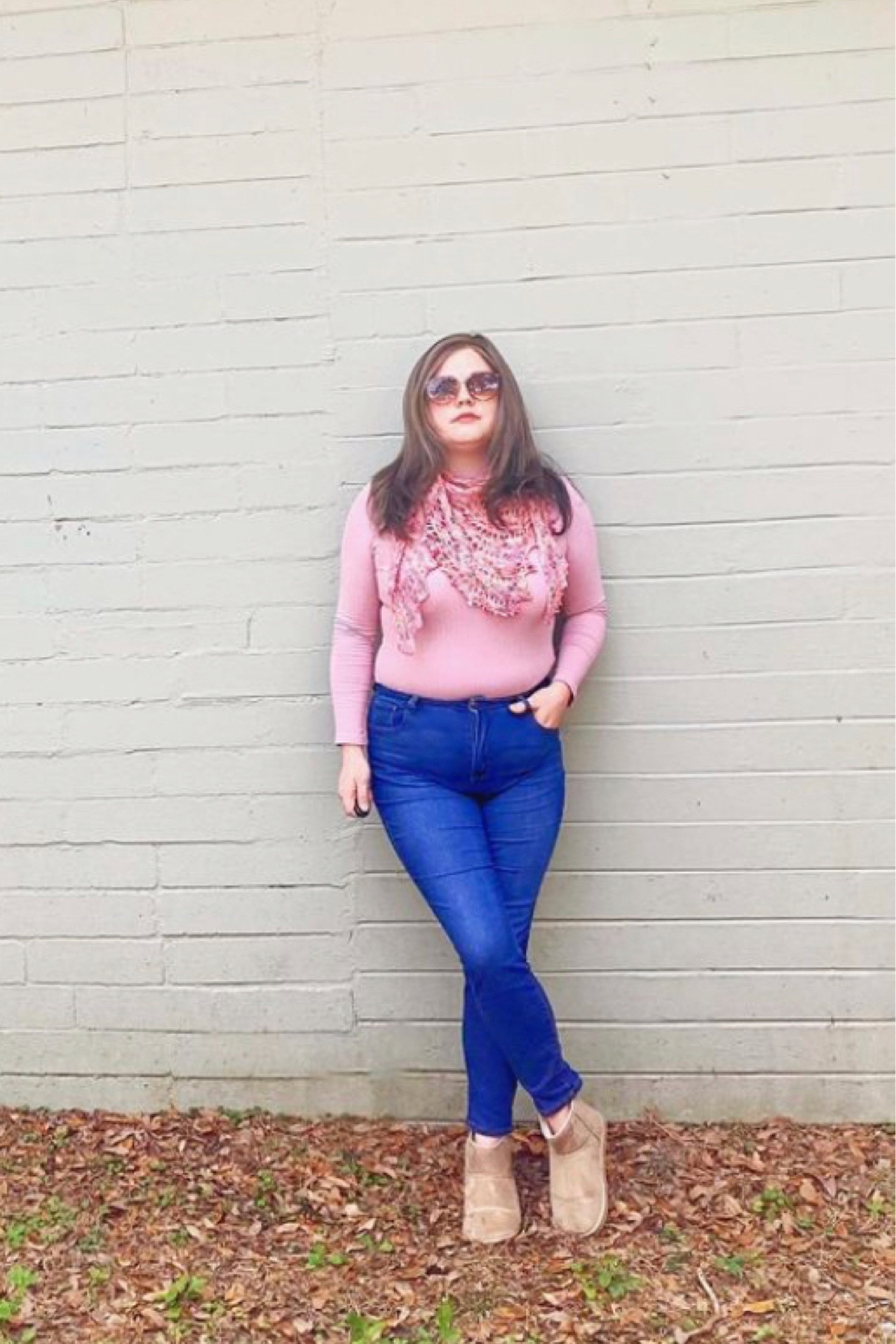 Casual pink outfit 

#LTKstyletip #LTKSeasonal #LTKmidsize