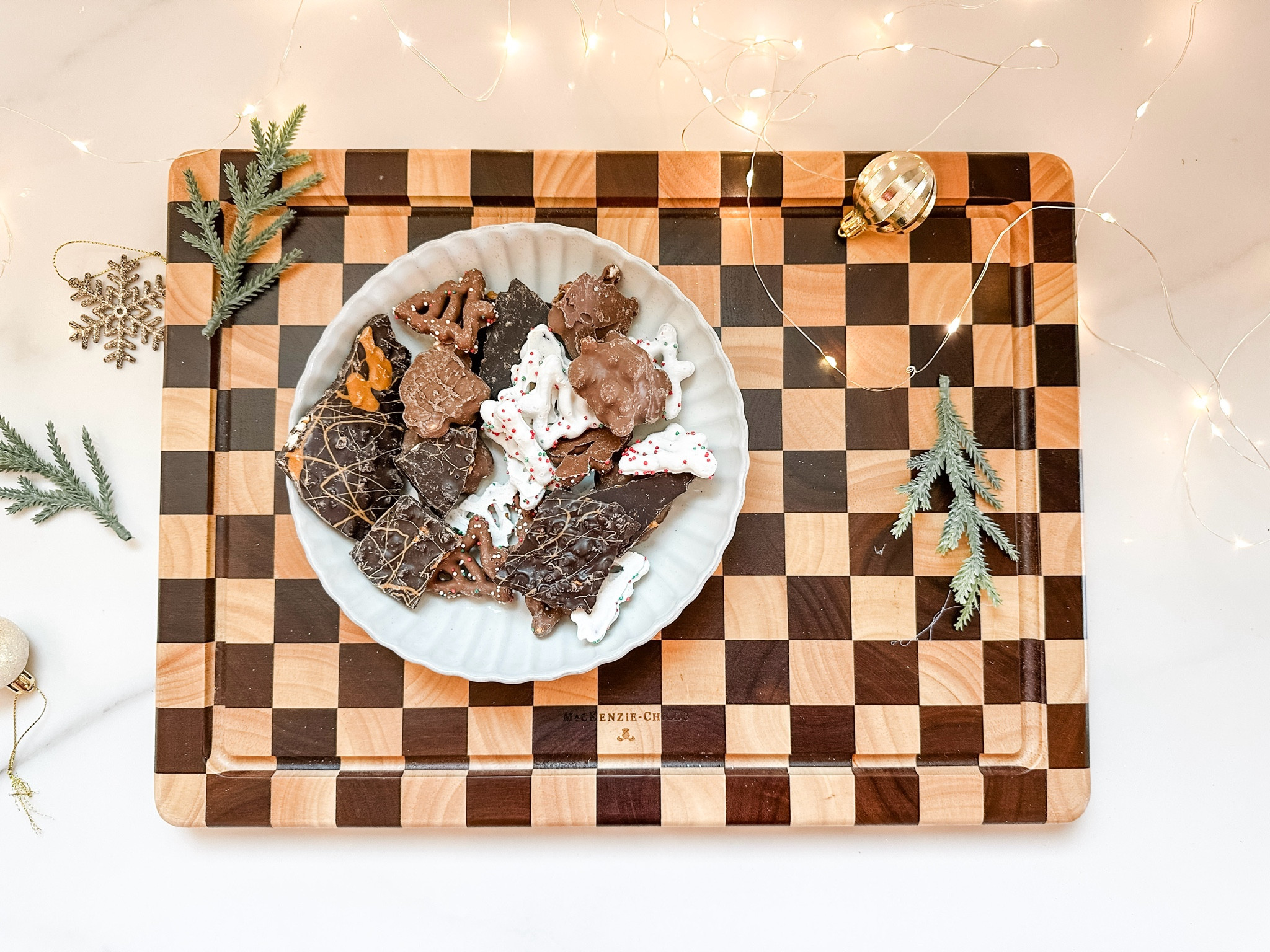 Christmas Cookies Gift | Christmas cookie  holiday gift  Christmas present  hostess gift  cutting board  Christmas decor  ornaments  edible gift  diy gift  pine stems

#LTKHoliday #LTKGiftGuide #LTKFindsUnder50