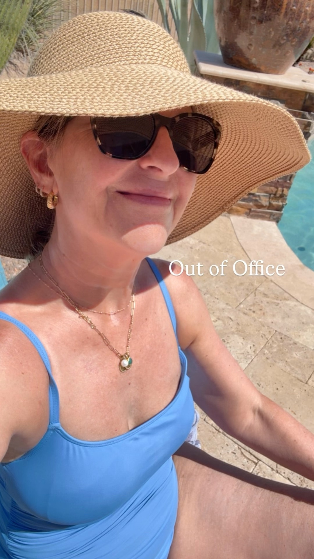 Afternoon off by the pool.  La Blanca suit & cover-up.

Vacation, travel,
