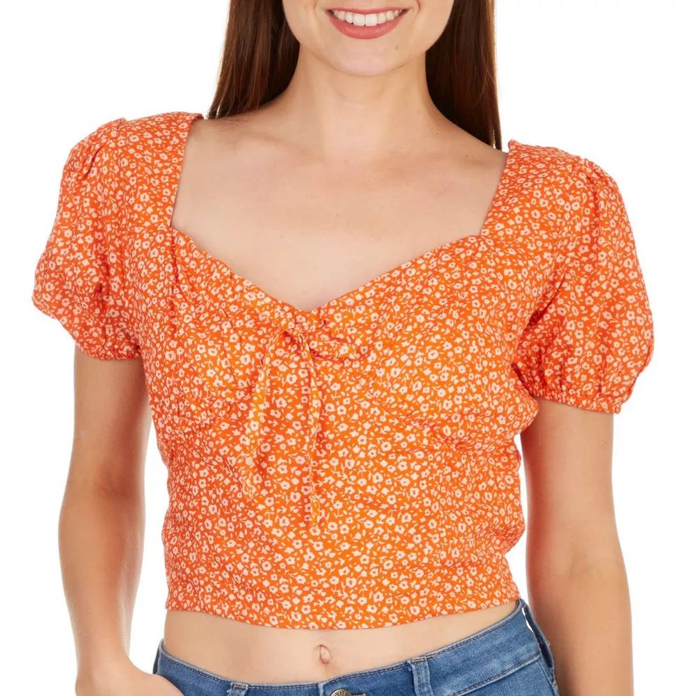 Juniors Elastic Short Sleeve Crop Top | Bealls