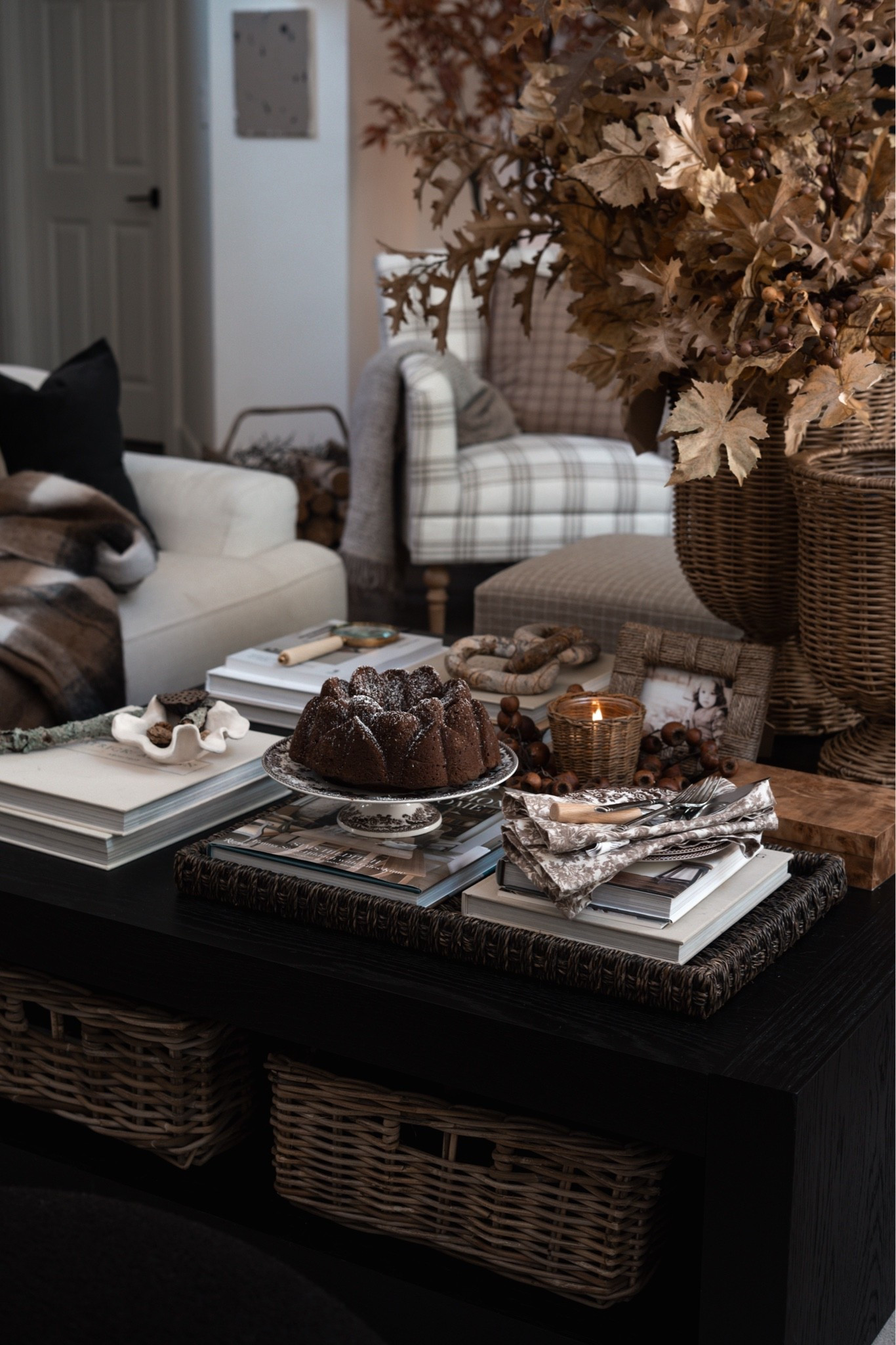 We found some amazing home decor pieces this year for Fall. The best part is that they’re not only good for the “ber” months but also year round!

The House of Valentina, modern heritage, modern cottage, home decor

#LTKHome #LTKSeasonal #LTKdayinmylife