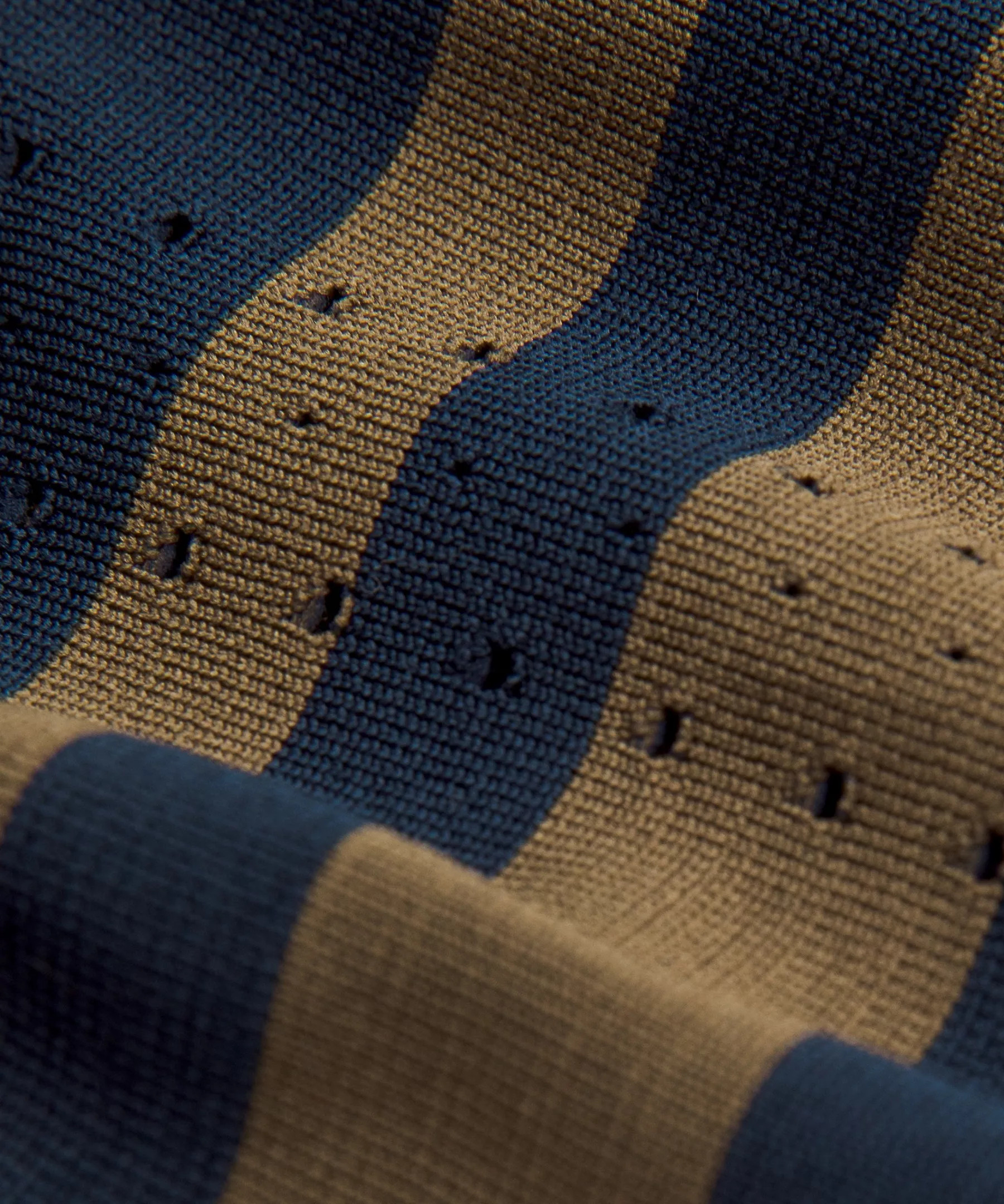 Swiftly Tech Long-Sleeve Shirt 2.0 Waist Length | Lululemon (US)