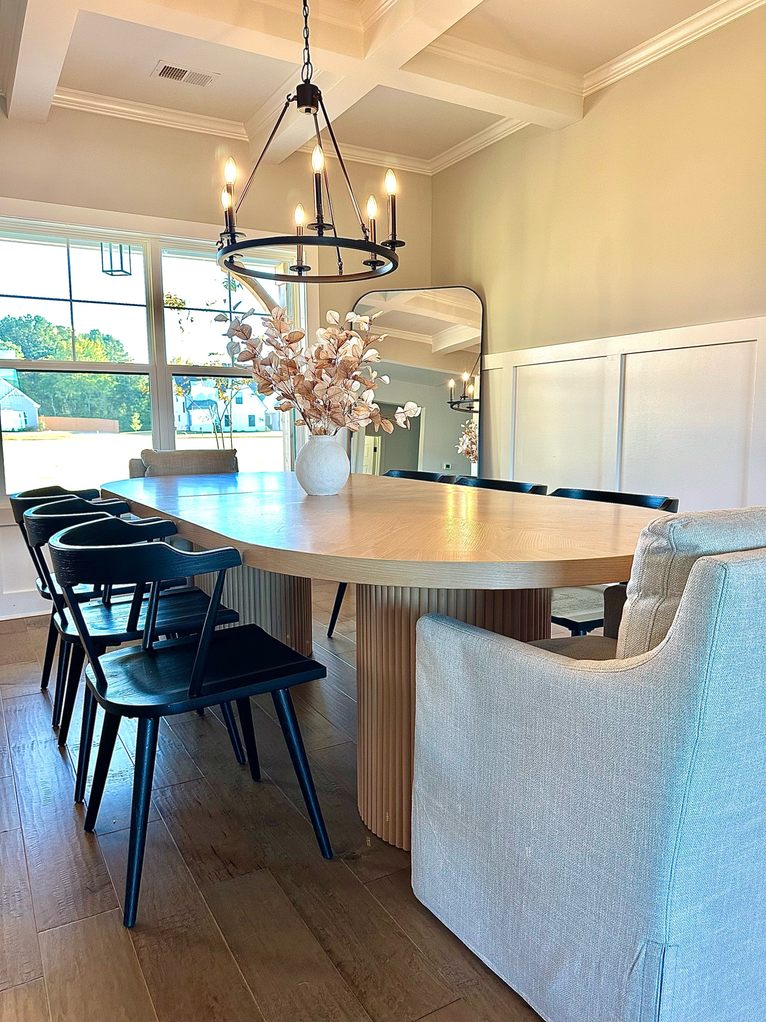 Dining room details ✨

Wayfair table | Wayfair dining room table | Wayfair sale | wood table | natural wood dining table | black dining room chairs | poly and bark | poly and bark chairs | chairs for dining room table | modern chairs | linen chairs | linen roller chairs | end chairs 

#LTKSaleAlert #LTKHome #LTKSeasonal