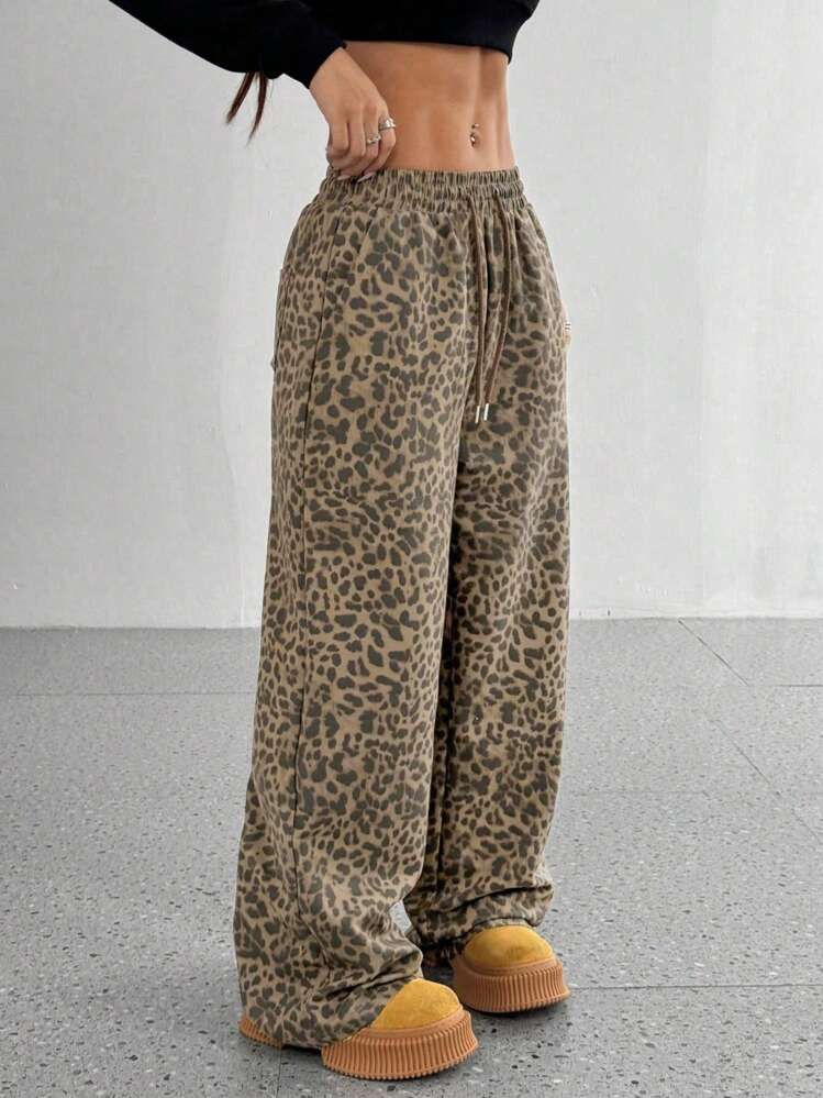 SHEIN MOOSTA Women Leopard Print Casual Wide Leg Loose Fit Slimming Pants | SHEIN
