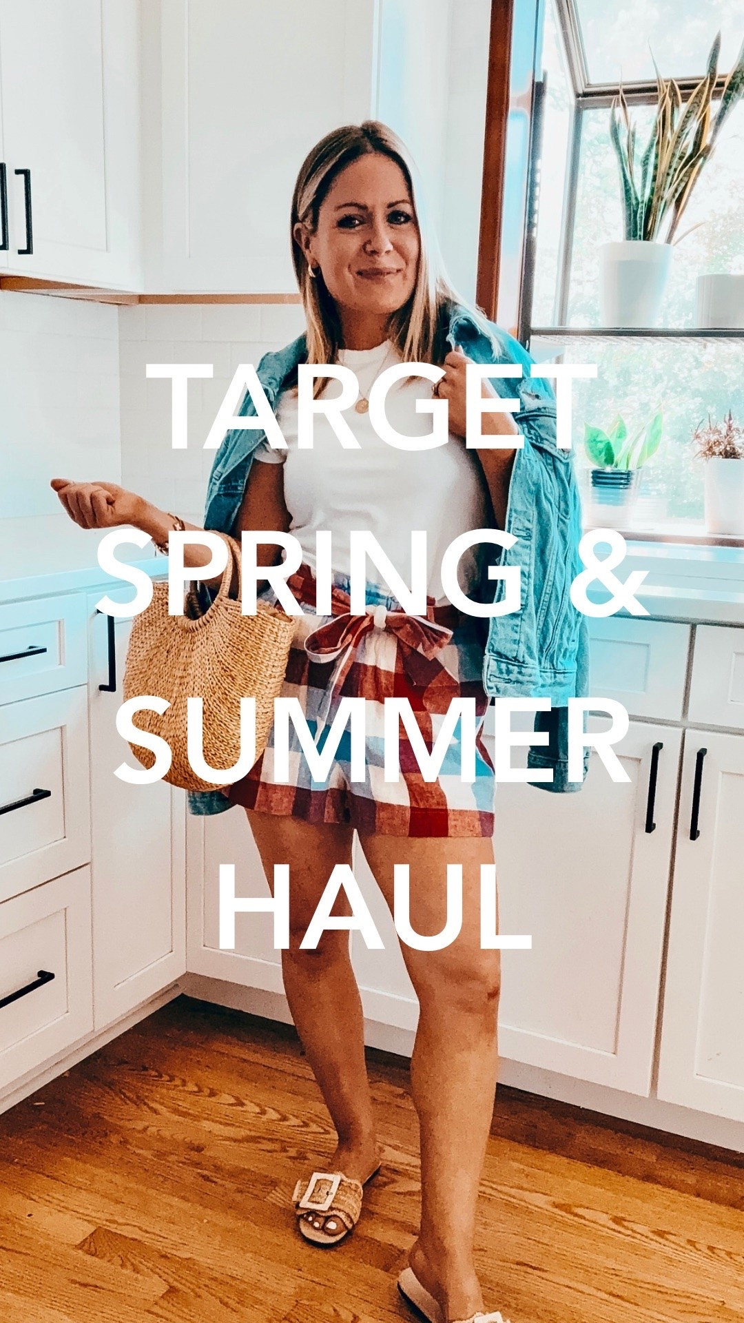 New Target Spring & Summer Haul! 🎯🇺🇸 @Target 

Sizing info:
-flag sweatshirt: XXS (runs oversized)
-dark wash denim shorts: 4 (run small)
-plaid linen shorts: S
-light wash denim shorts: 4 
-lobster graphic tee: XS
-flag sweater: S
-striped set: XS in the tank; S in the shorts

#LTKSeasonal #LTKPetite #LTKootd