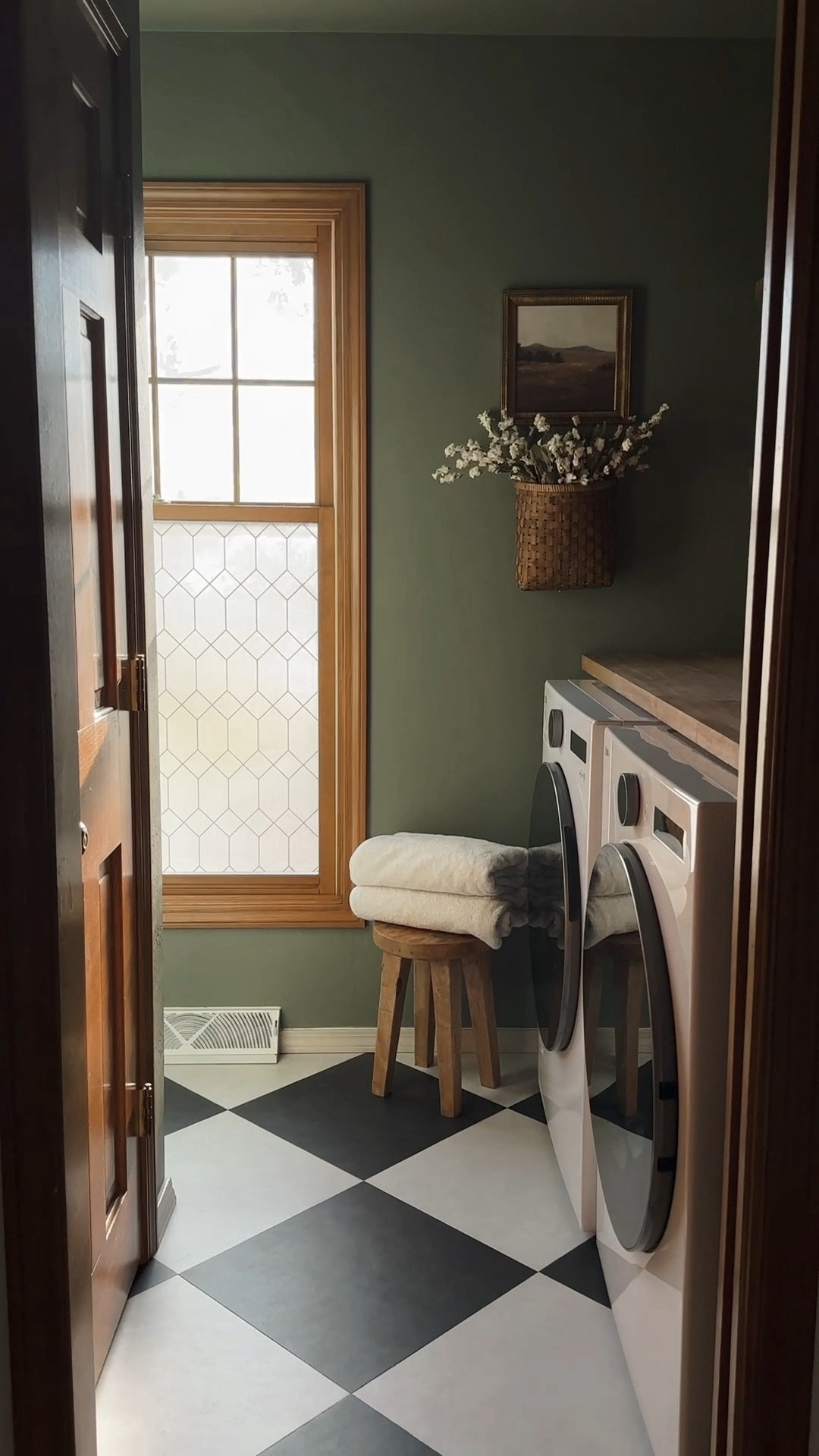 PAINT COLORS: dried thyme by sw
pure white by sw
#LTKhome

#LTKVideo