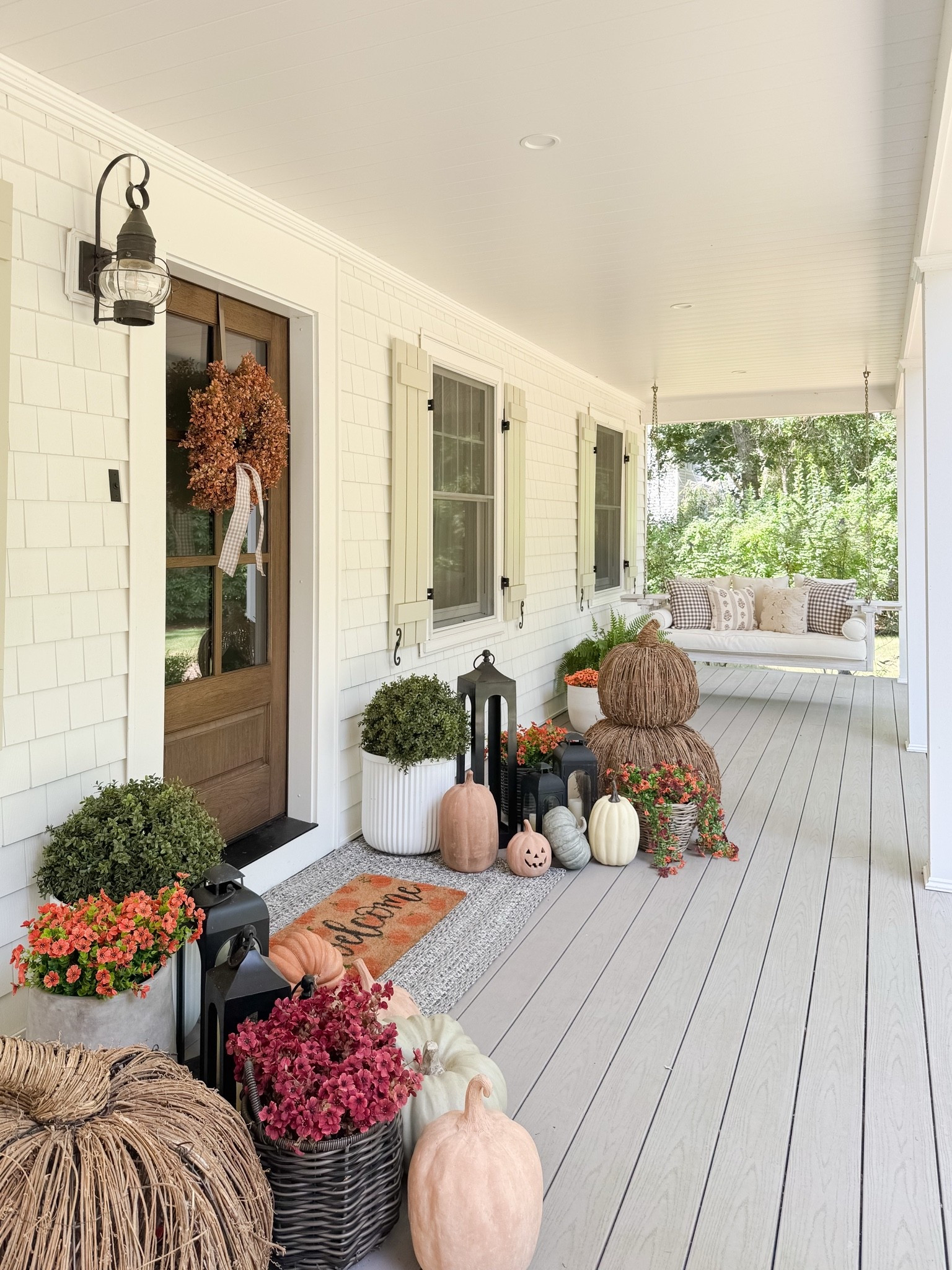 Fall Front Porch

Home  home decor  home favorites  spring front porch  spring home decor  seasonal decor  wreath  planters  area rug  coastal home

#LTKHome #LTKSeasonal