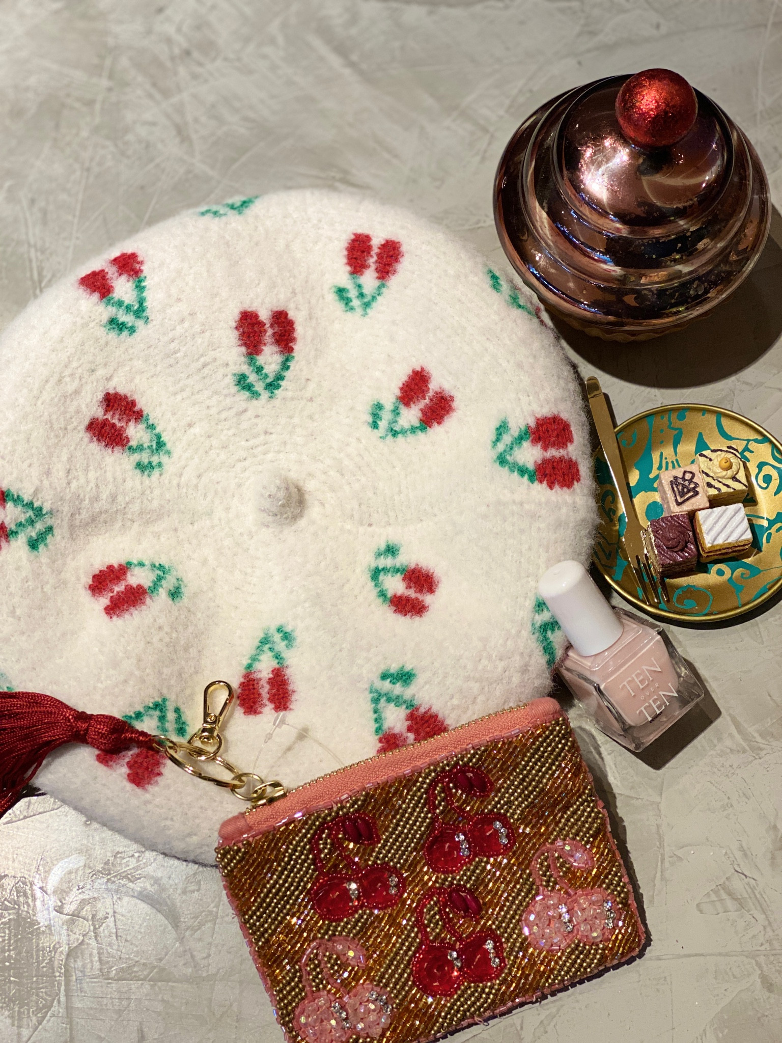 One of the sweetest gifts to give. And it’s calorie free! 

#LTKfindsunder100 #LTKGiftGuide #LTKHoliday