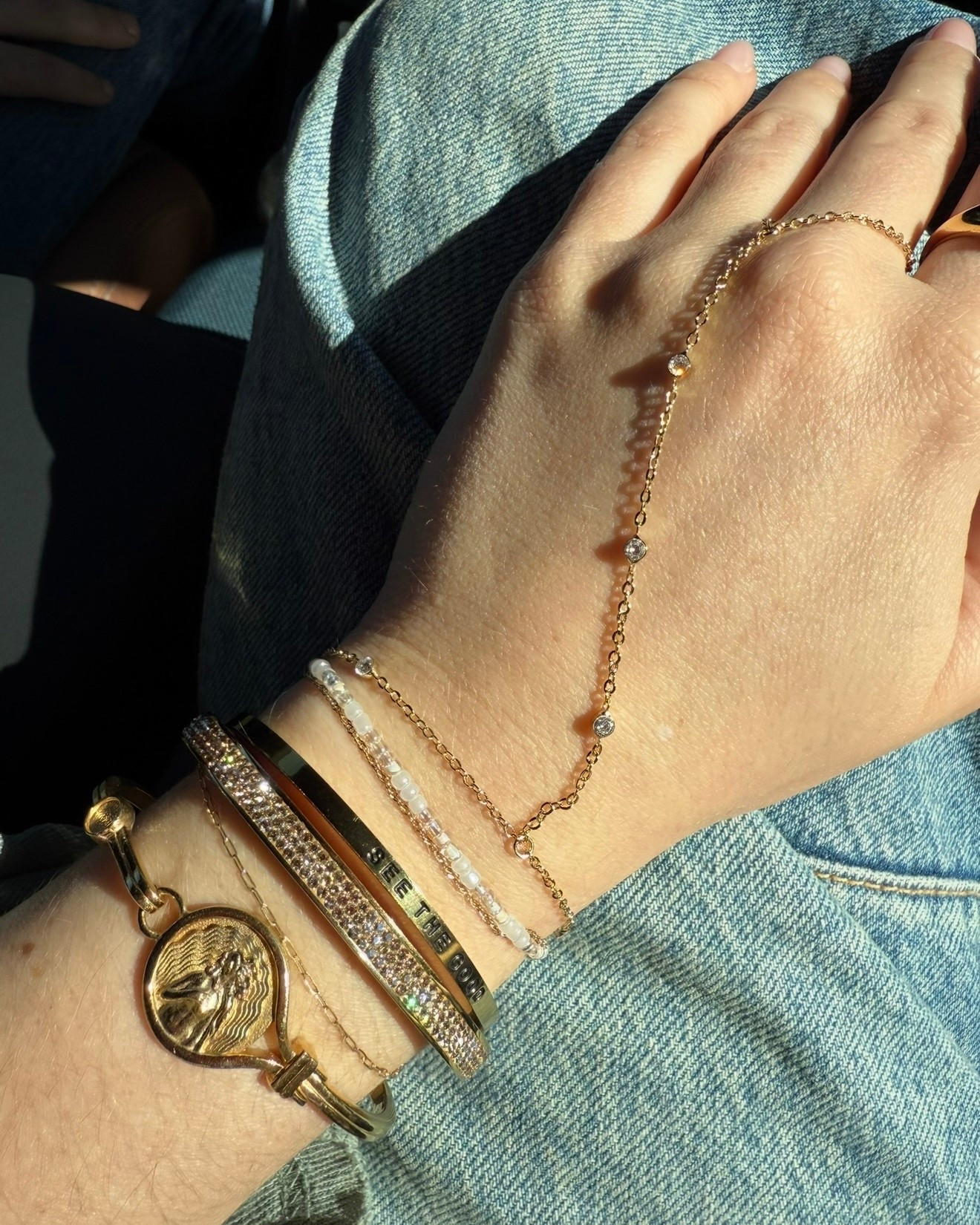 hand chains are such a fun addition to any jewelry stack! a maximalists dream accessory 😍 my favorites are from electric picks - they’re 30% off right now!

#LTKHoliday #LTKCyberWeek #LTKGiftGuide