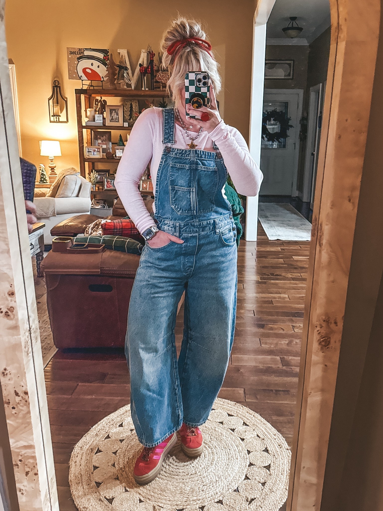 Red and pink are so cute for Christmas and of course V day too! I love my barrel overalls that make the cutest fit. Just grabbed this light pink long sleeve tee and it’s perfect underneath. Comes in more colors too  
Overalls M
Long sleeve tee S
Adidas sized down 



#LTKootd #LTKOver40