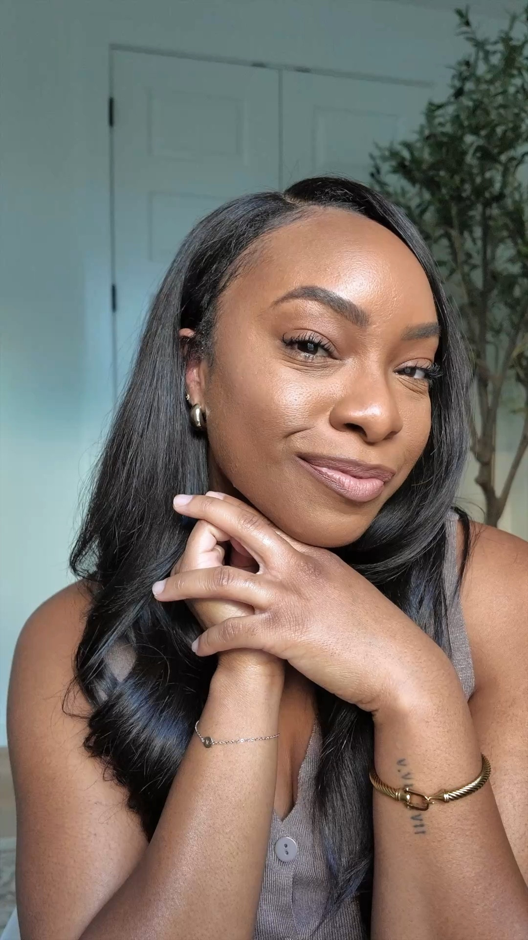 Winter skin, but make it glowy! ✨❄️ Sharing my go-to foundation routine and winter makeup routine for a flawless, long-lasting base that keeps me glowing all day.

#LTKSeasonal #LTKBeauty #LTKFindsUnder50