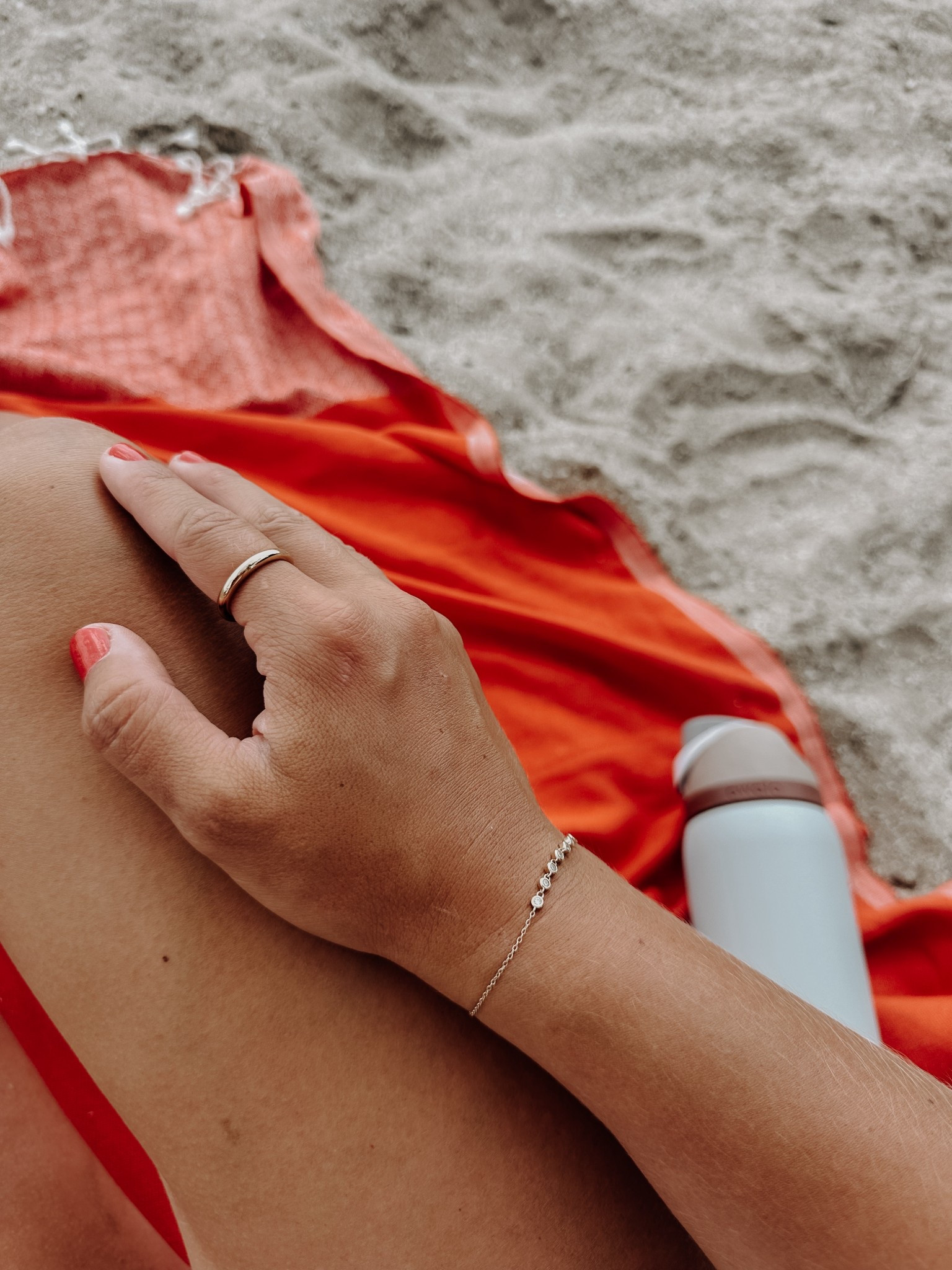 Jewelry that doesn’t break the bank or lose its shine!! Use code ALLIE10 to save 