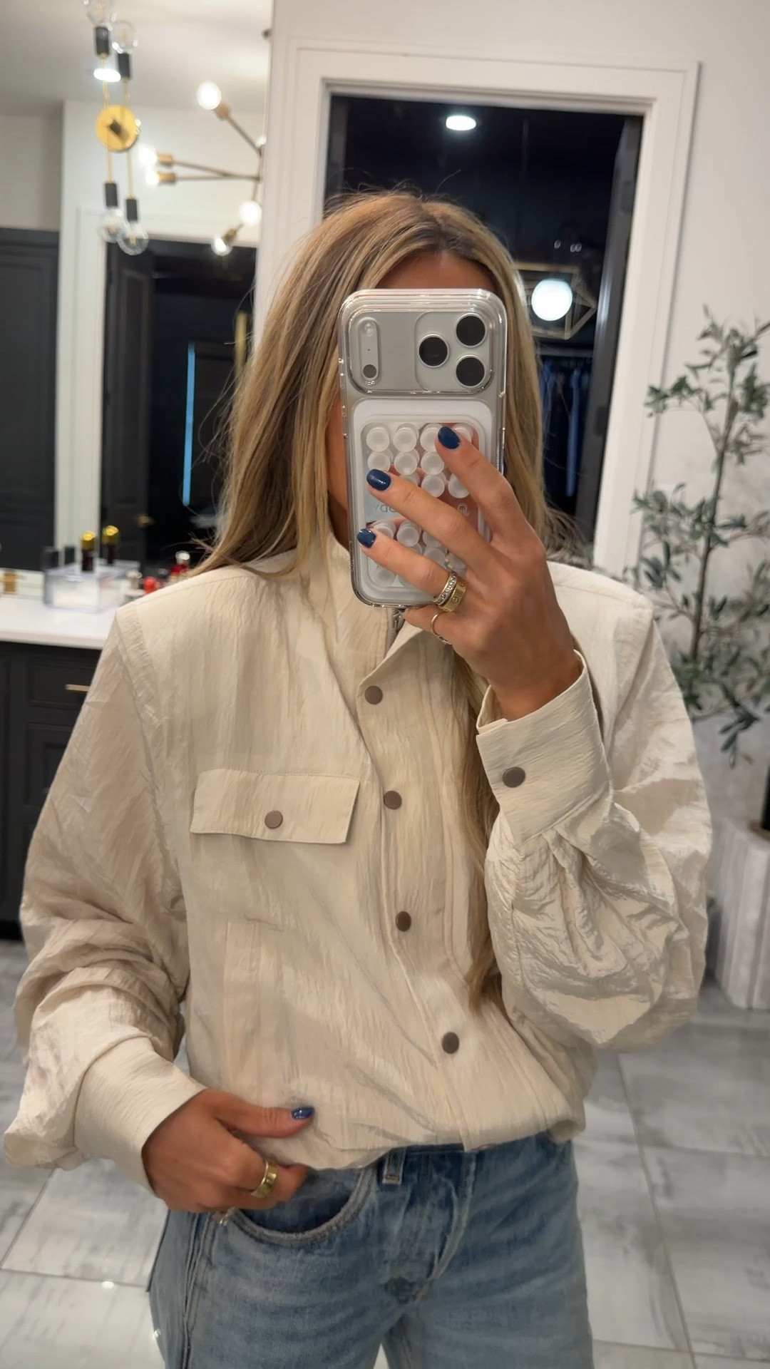 Love this lightweight windbreaker jacket - size xs! Grabbed these jeans in vegas last year for my birthday and found my boots on sale