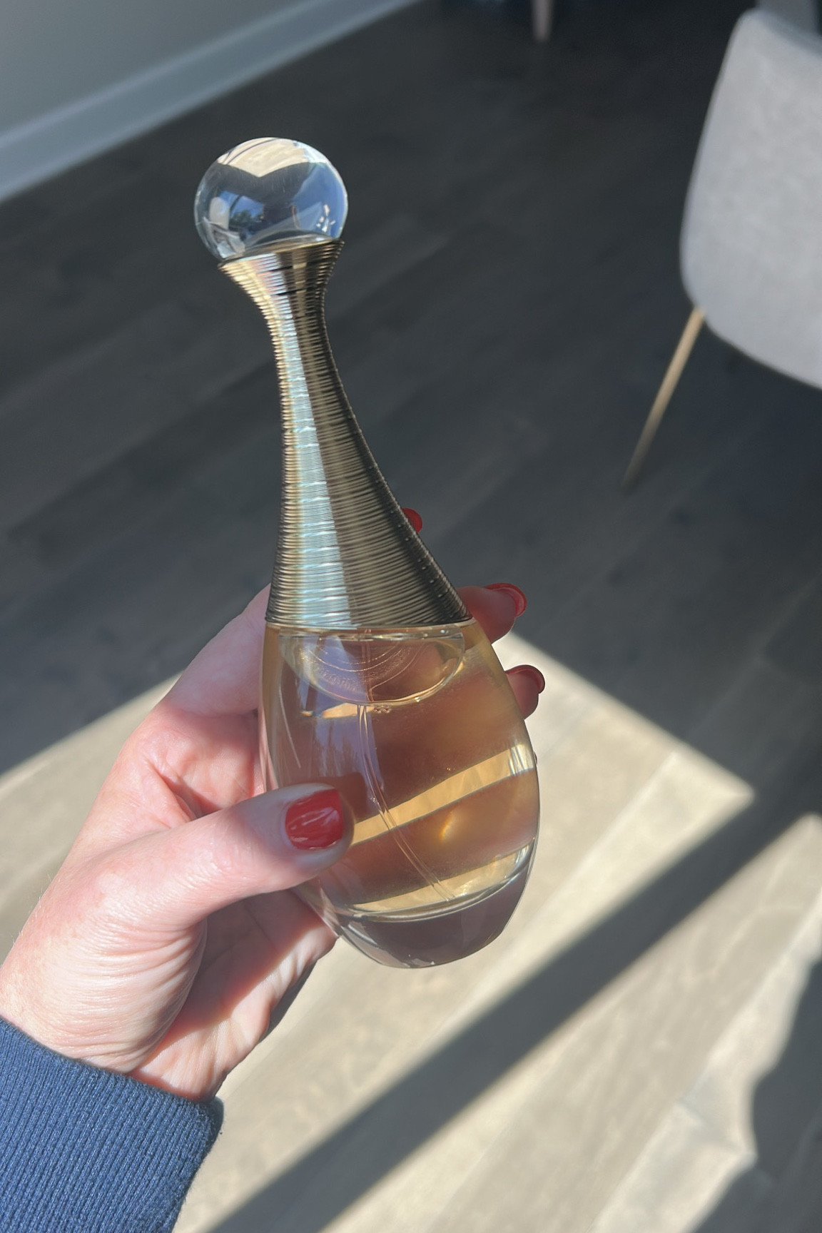 My newest perfume addition! A great clean, floral scent that you can actually smell but that doesn’t overpower 

#LTKselfcare #LTKBeauty #LTKWorkwear
