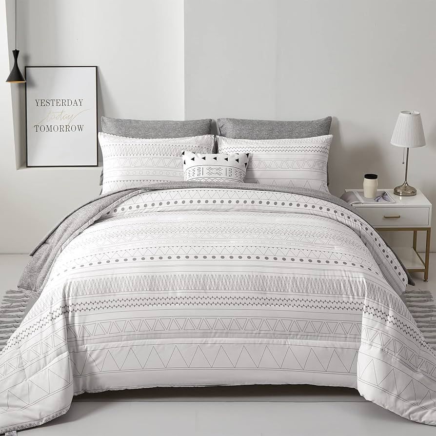 Grey Boho Comforter Set King,White Stripe Comforter Reversible Soft Microfiber Bedding Set with 2... | Amazon (US)