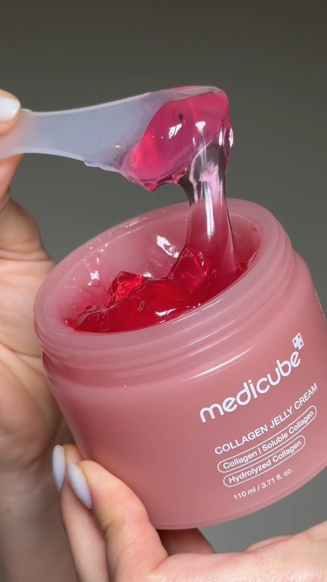 This collagen line from medicube is so good! You can mix the jelly and the cream depending if you have dry or oily skin to maximize your results! And used combined with their booster tool, the results are even better! Super glowy skin 🩷

#LTKFindsUnder100 #LTKBeauty #LTKGiftGuide