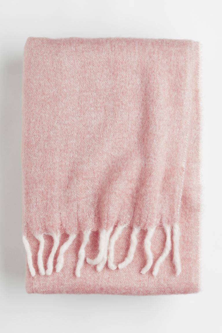 Soft wool-blend blanket | H&M (UK, MY, IN, SG, PH, TW, HK)