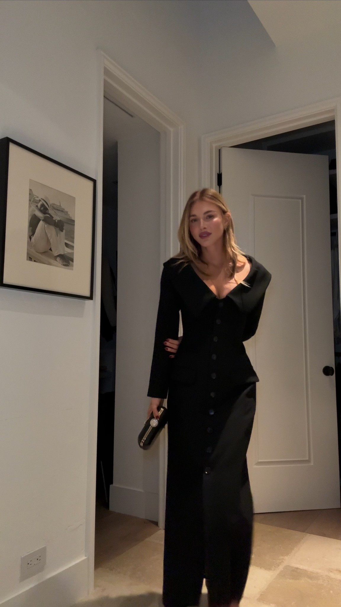 Holiday dinner ootn! Wearing XS dress

Lip stain: charming 
Lip liner: je reve 
Lipstick: fu$$y
Blush: riri 