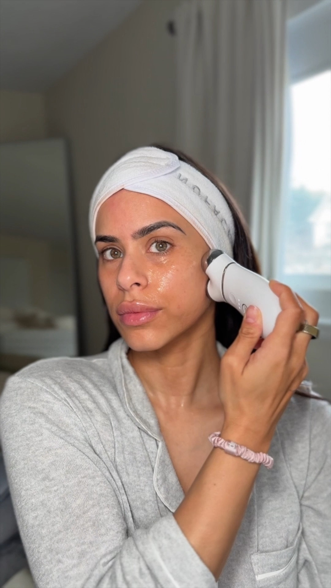 Skin prep with my NuFace trinity+

#LTKbeauty