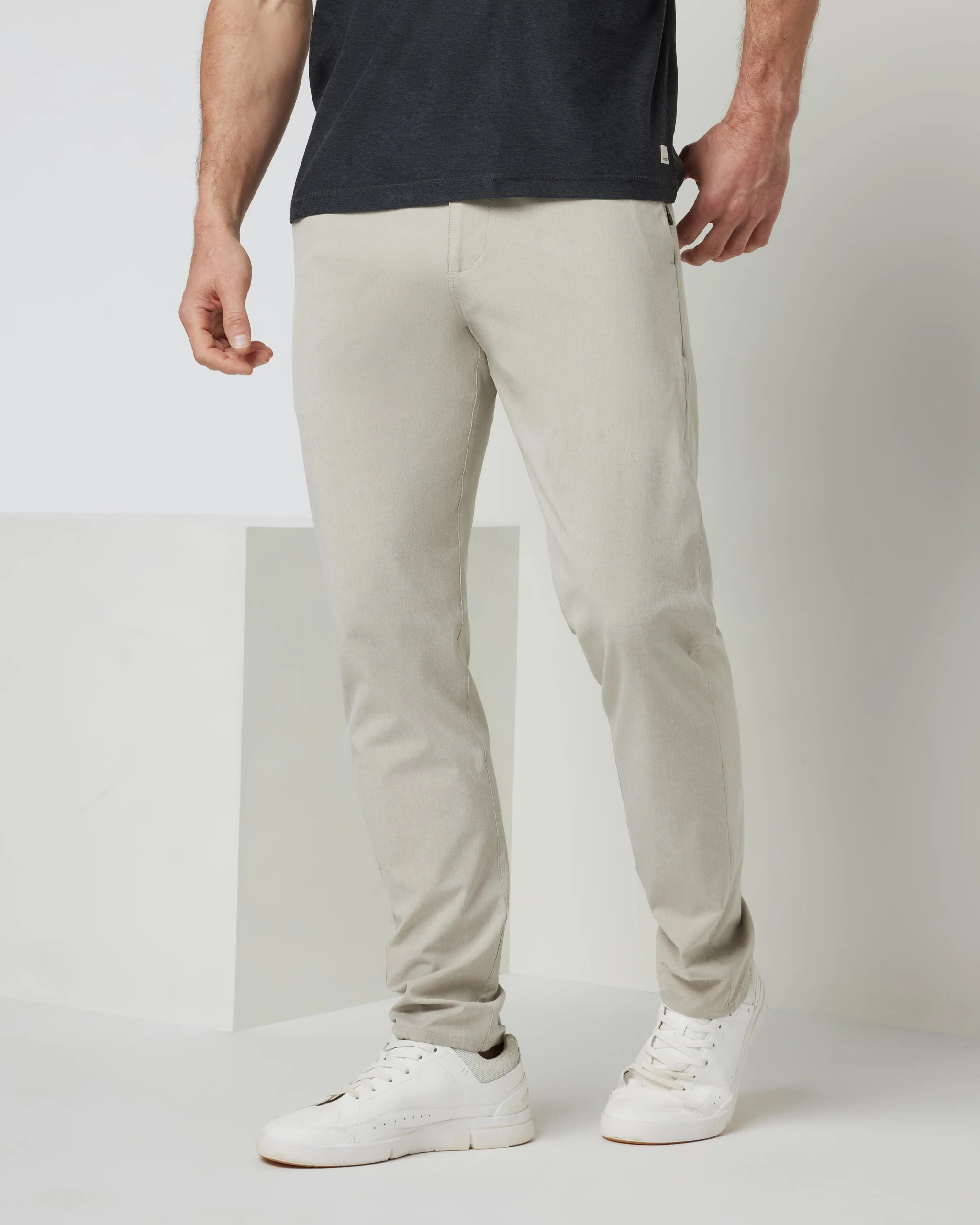 Aim Pant | Khaki Pant for Men | Vuori Clothing | Vuori Clothing (US & Canada)