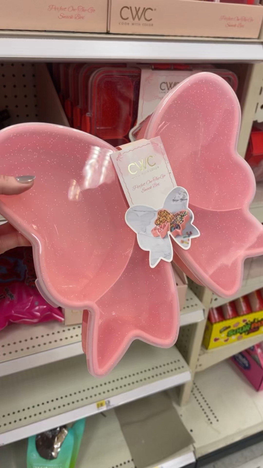 The cutest Valentine’s Day snack boxes & gift containers at Target!

#target
#targetfinds
#valentinesday
#targetvalentines
#valentinesnackbox

#LTKSeasonal