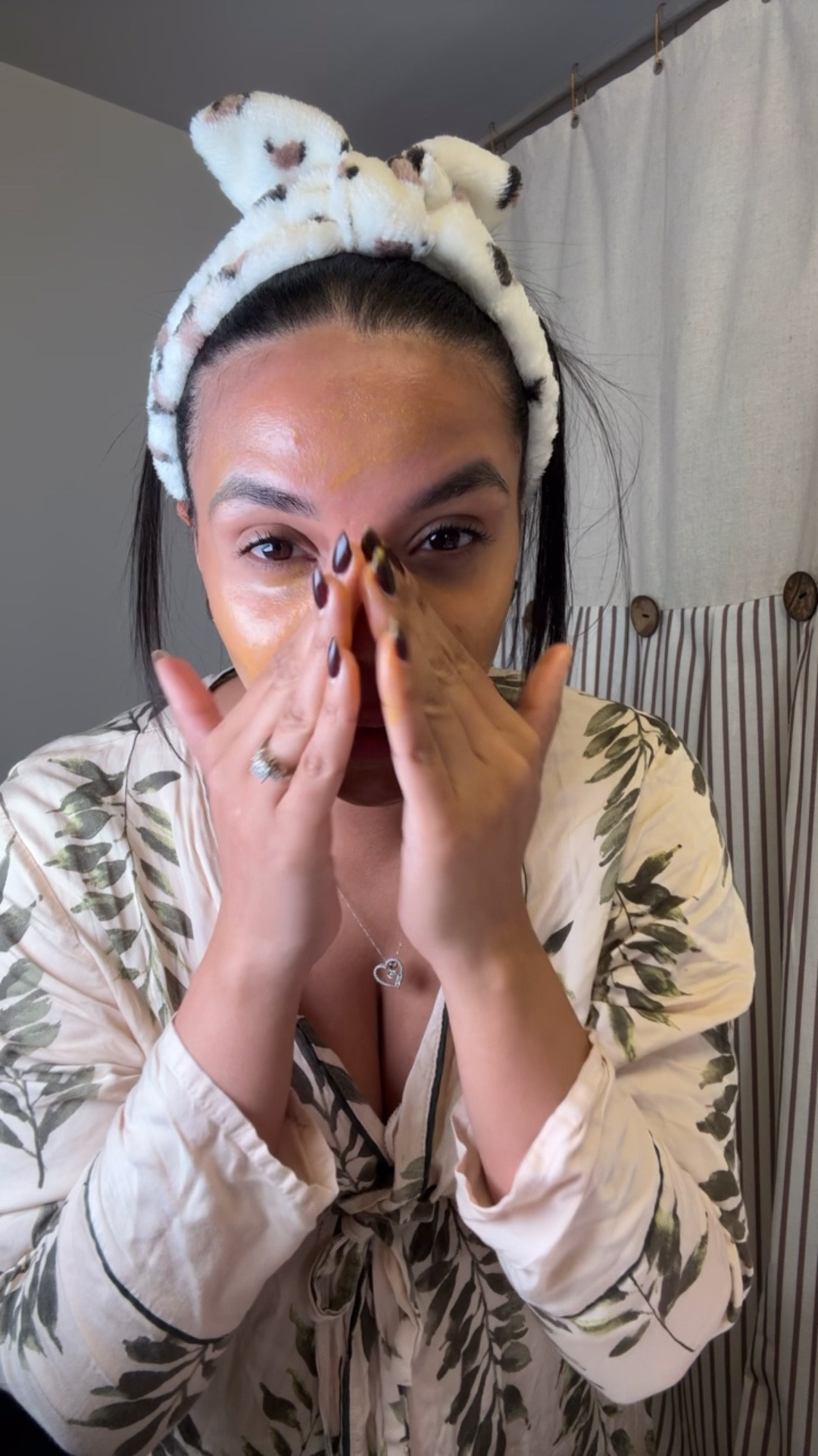 Makeup remover Skin care 



#makeupremover #skincare # Koreanskincare #selfcare #amazonfind

#LTKselfcare #LTKHoliday #LTKGiftGuide