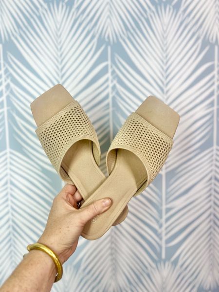 Palm wallpaper
Neutral heels
