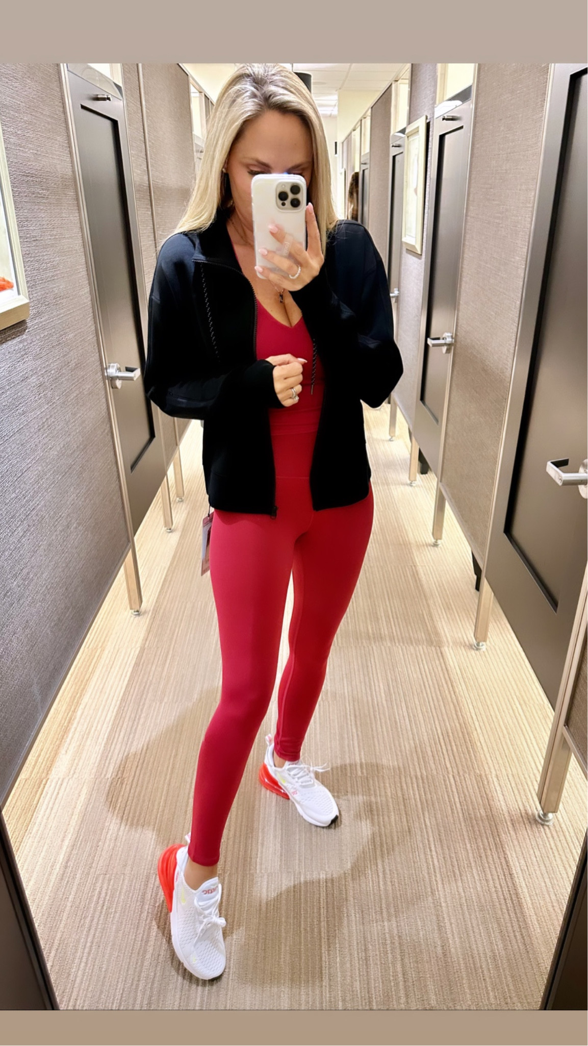 Super cute workout set from the Nsale! Shop now before it’s sold out! Everyone can now shop! 

#LTKxNSale #LTKFind #LTKFitness