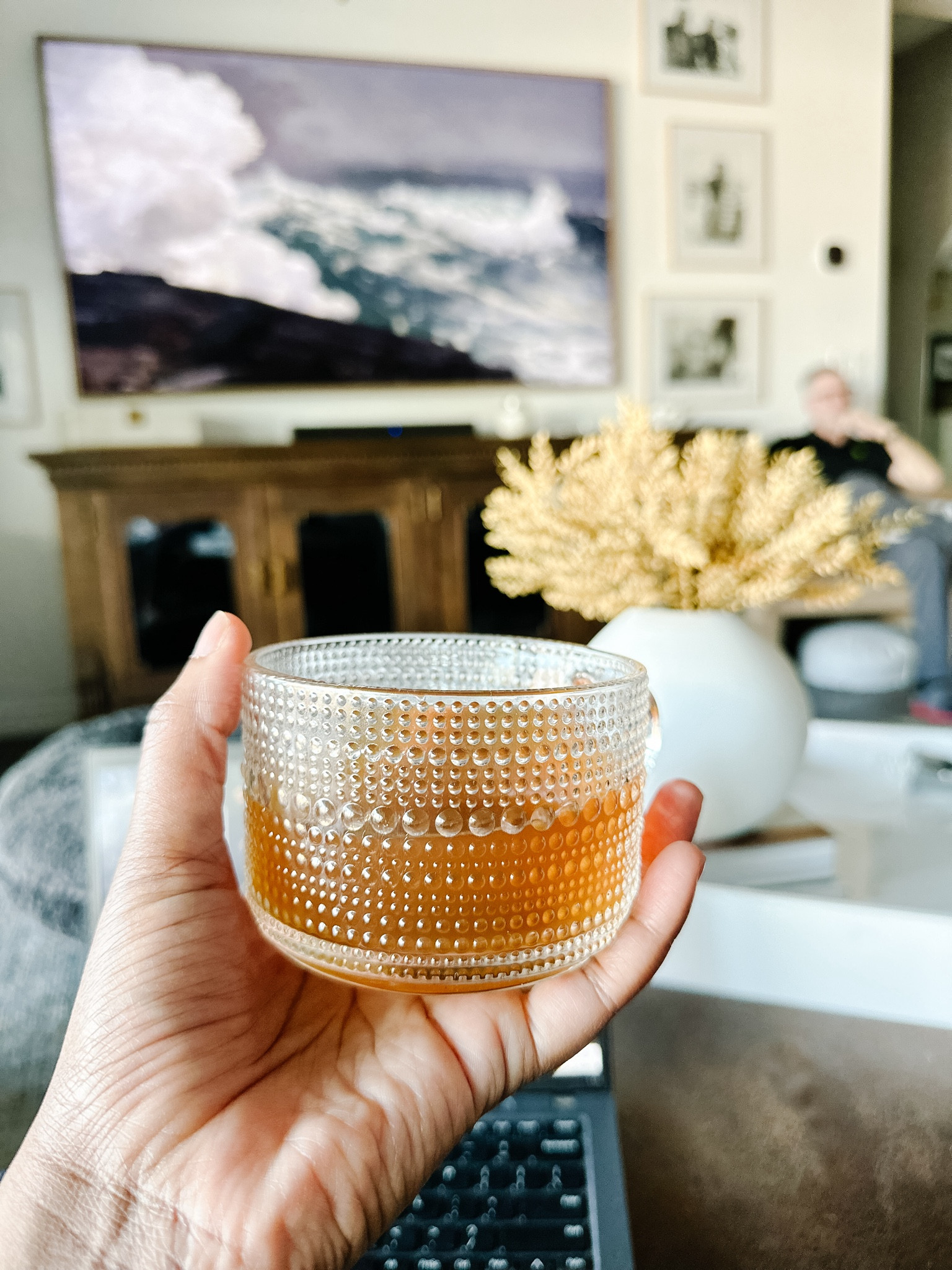 Best way to start the day. A cup of tea. Hibiscus 🌺 
#coffeemug
#tea

#LTKfitness #LTKtravel #LTKSeasonal