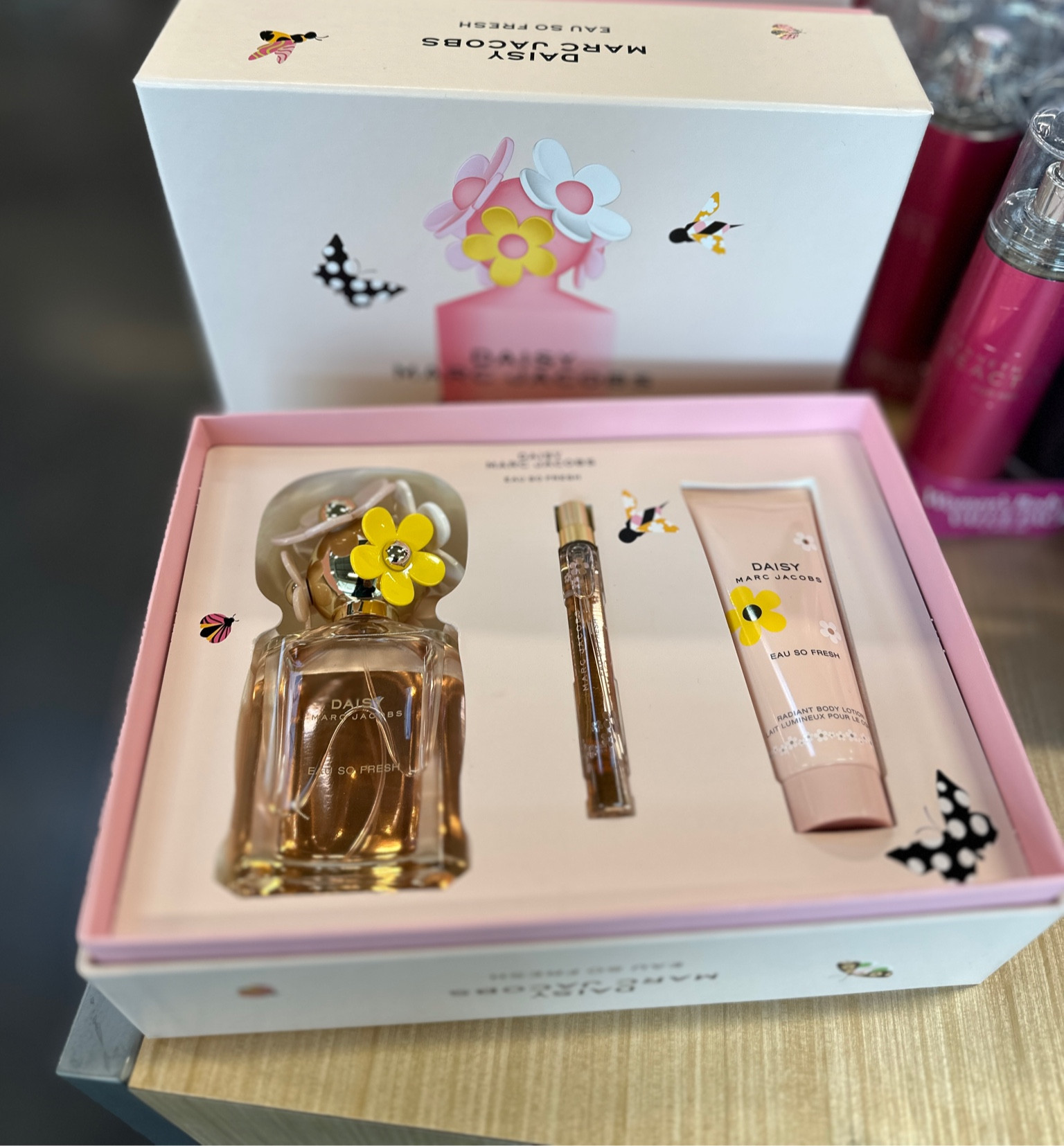 the only perfume you need #perfume #marcjacobs #daisy 

#LTKbeauty #LTKGiftGuide #LTKover40