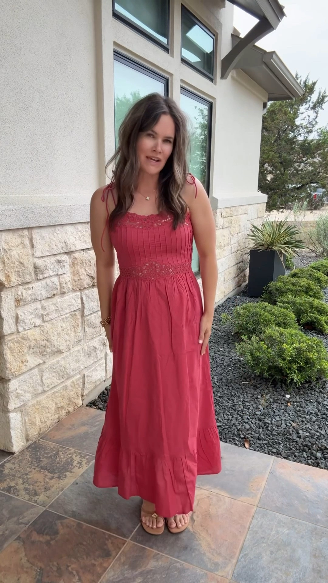 This is the most flattering summer dress! It also comes in brown and can easily be styled with sandals or dressed up with heels!

#LTKootd #LTKmomlife #LTKSeasonal