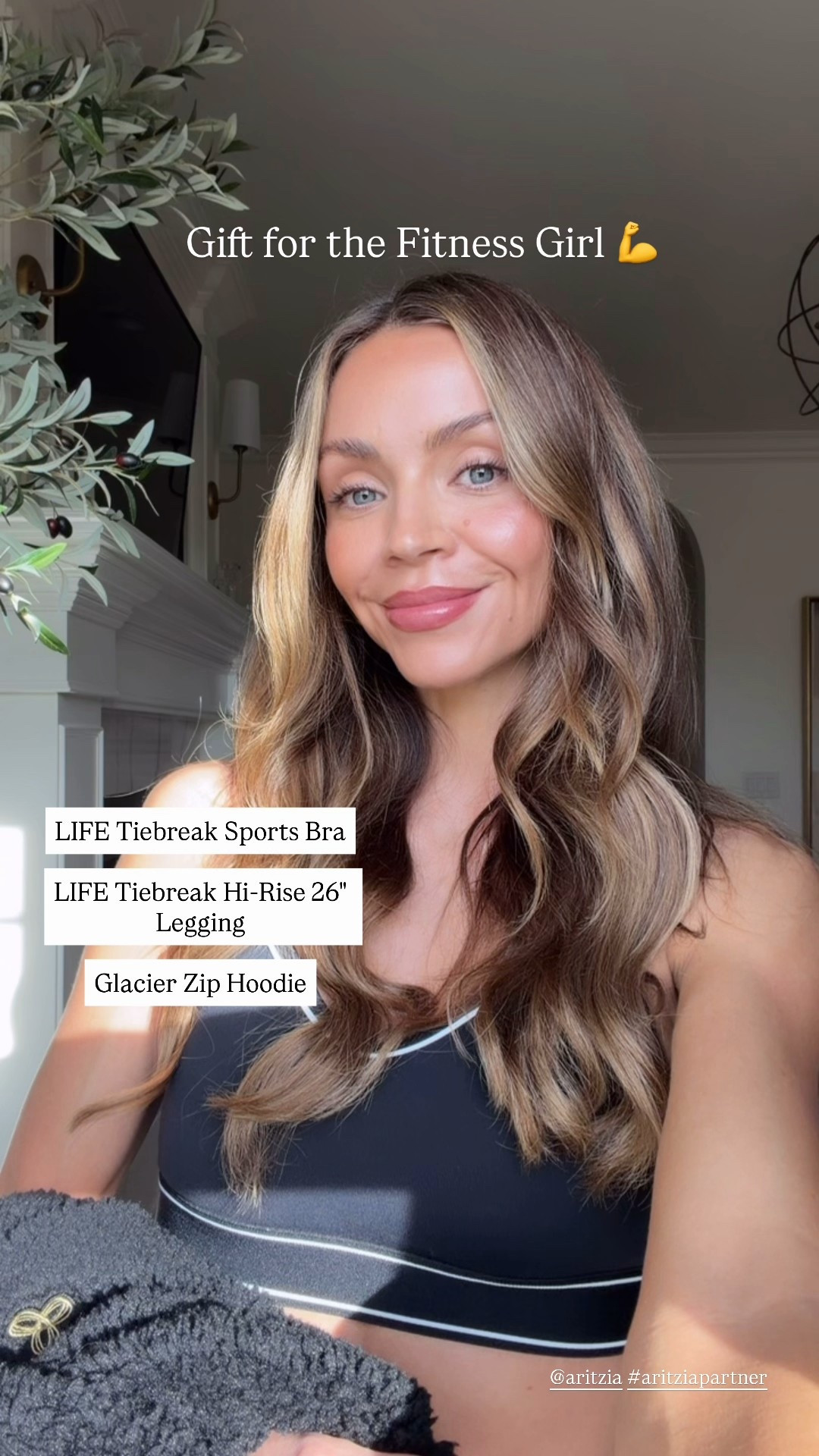 My @Aritizia gift guide + everything I’m loving right now 🎁 #aritziapartner 