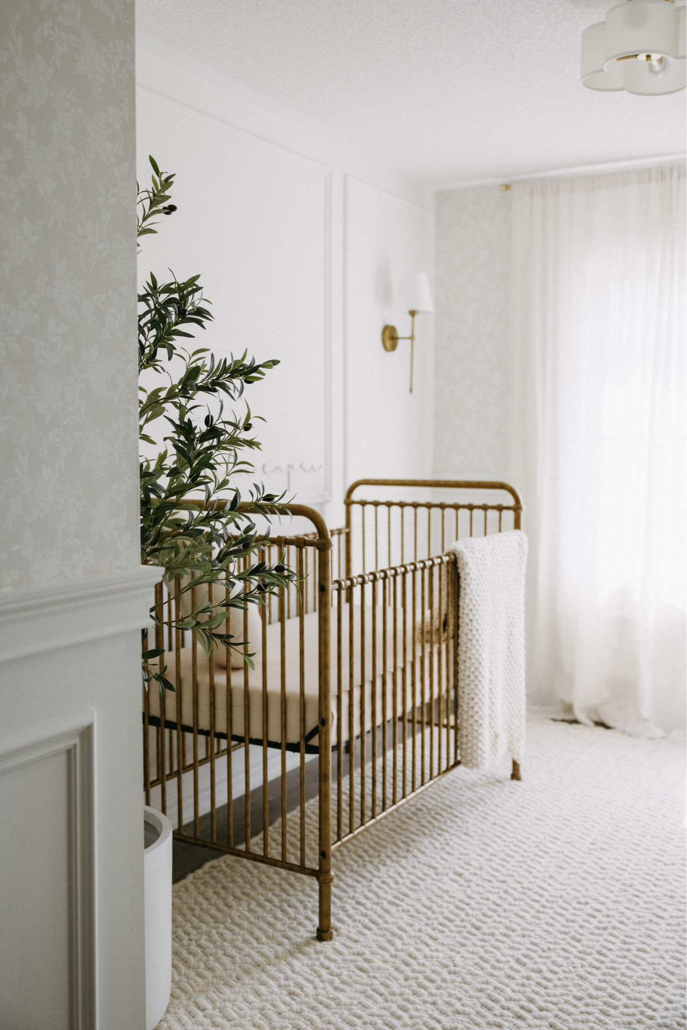 Creating your dream nursery has never been easier.. @wayfair is your one stop shop for all of your nursery details - from cribs, to dressers, lighting and more.. #wayfair has it all. 

#ad #OnlyAtWayfair