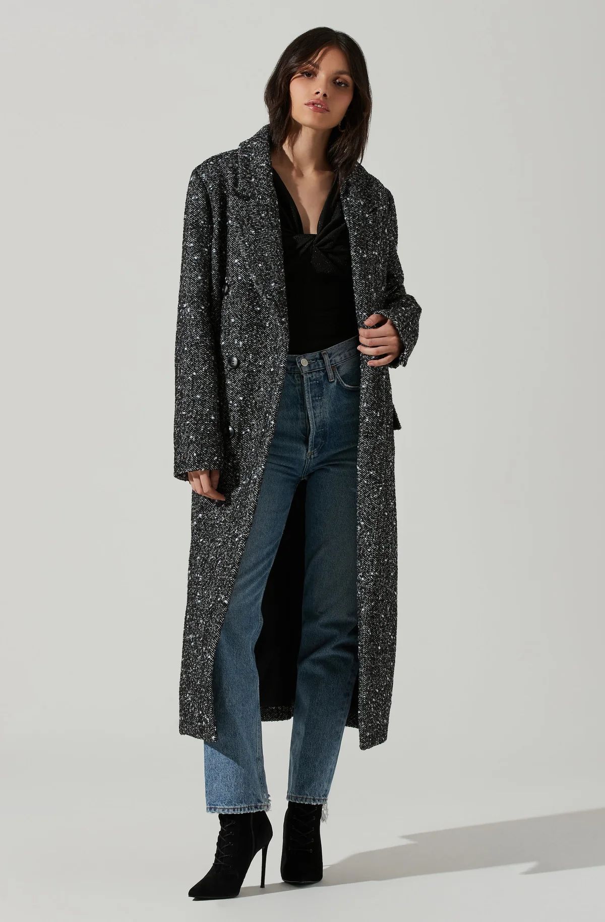 Morana Oversized Boucle Coat | ASTR The Label (US)