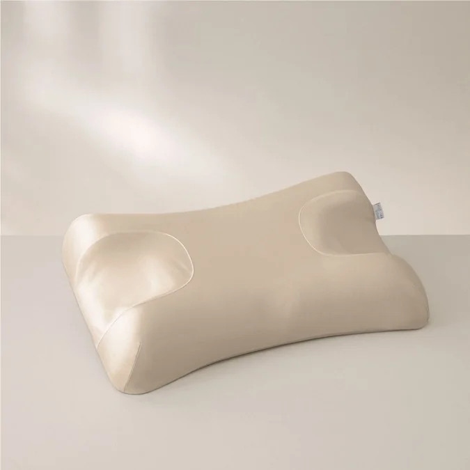 The Omnia Silk Pillowcase - Sleep And Glow | Sleep&Glow
