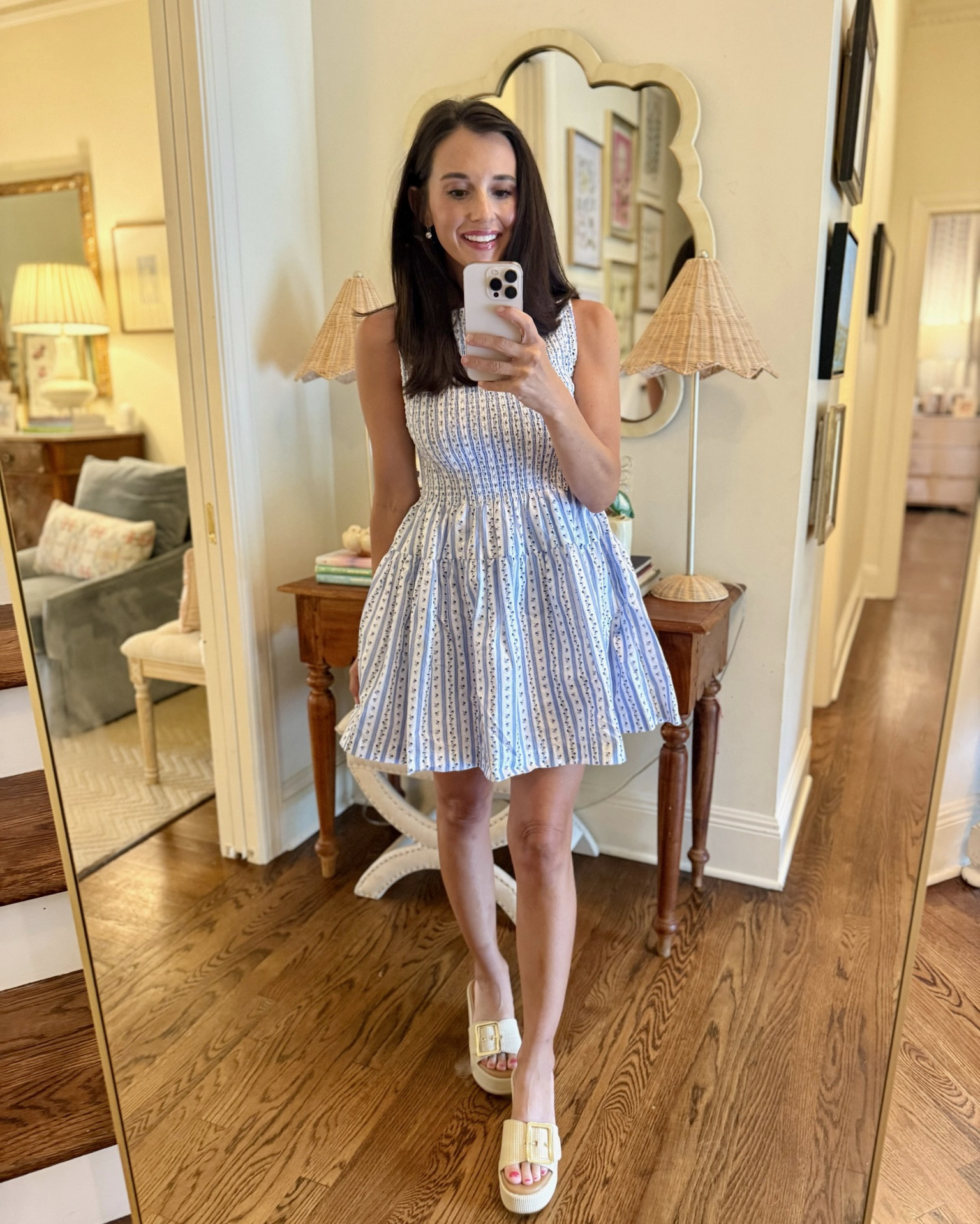 In love with this style dress so easy to wear and so cute!!! 

#LTKMothersDay #LTKWorkwear #LTKootd