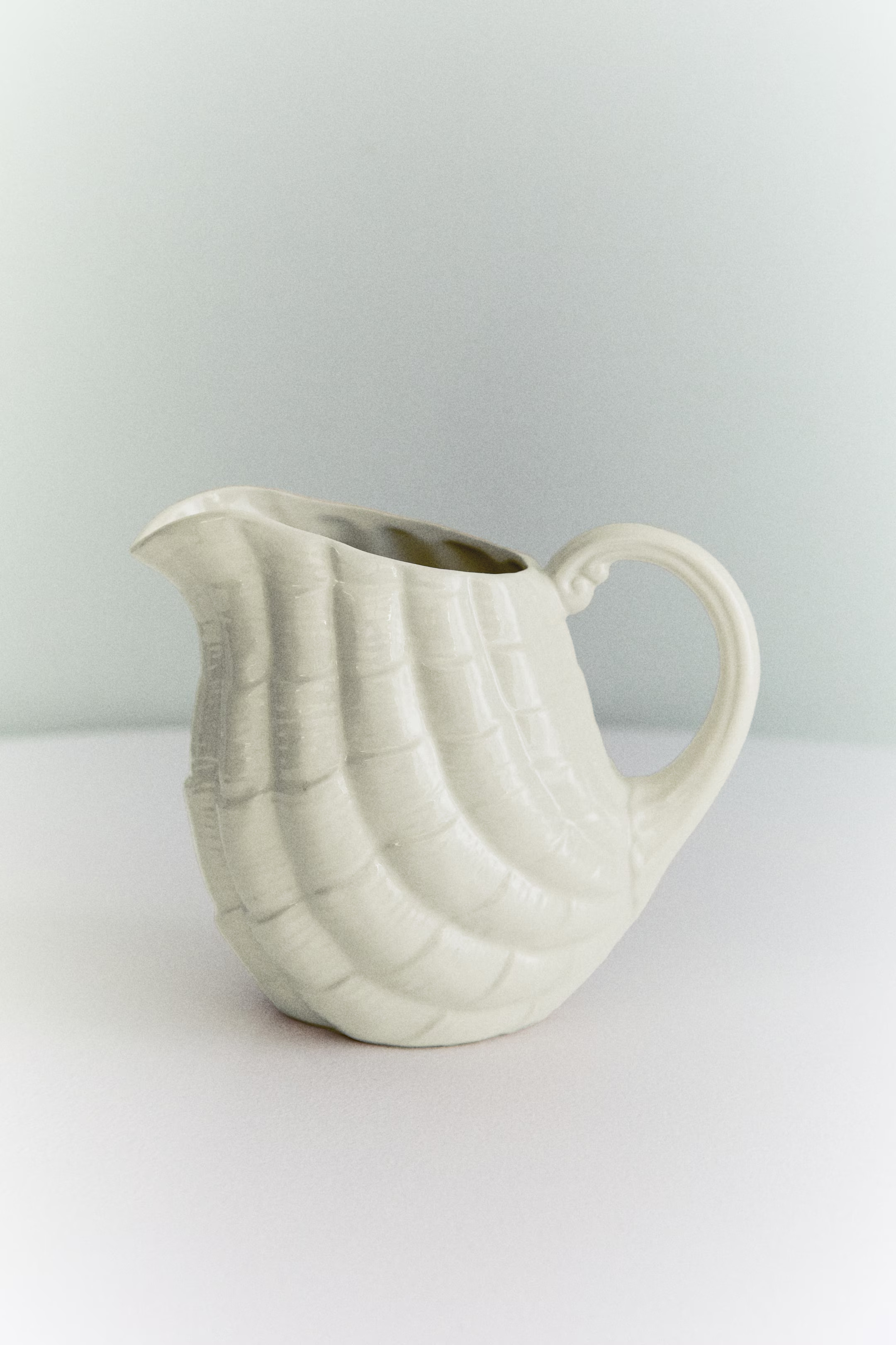 Stoneware jug | H&M (US + CA)