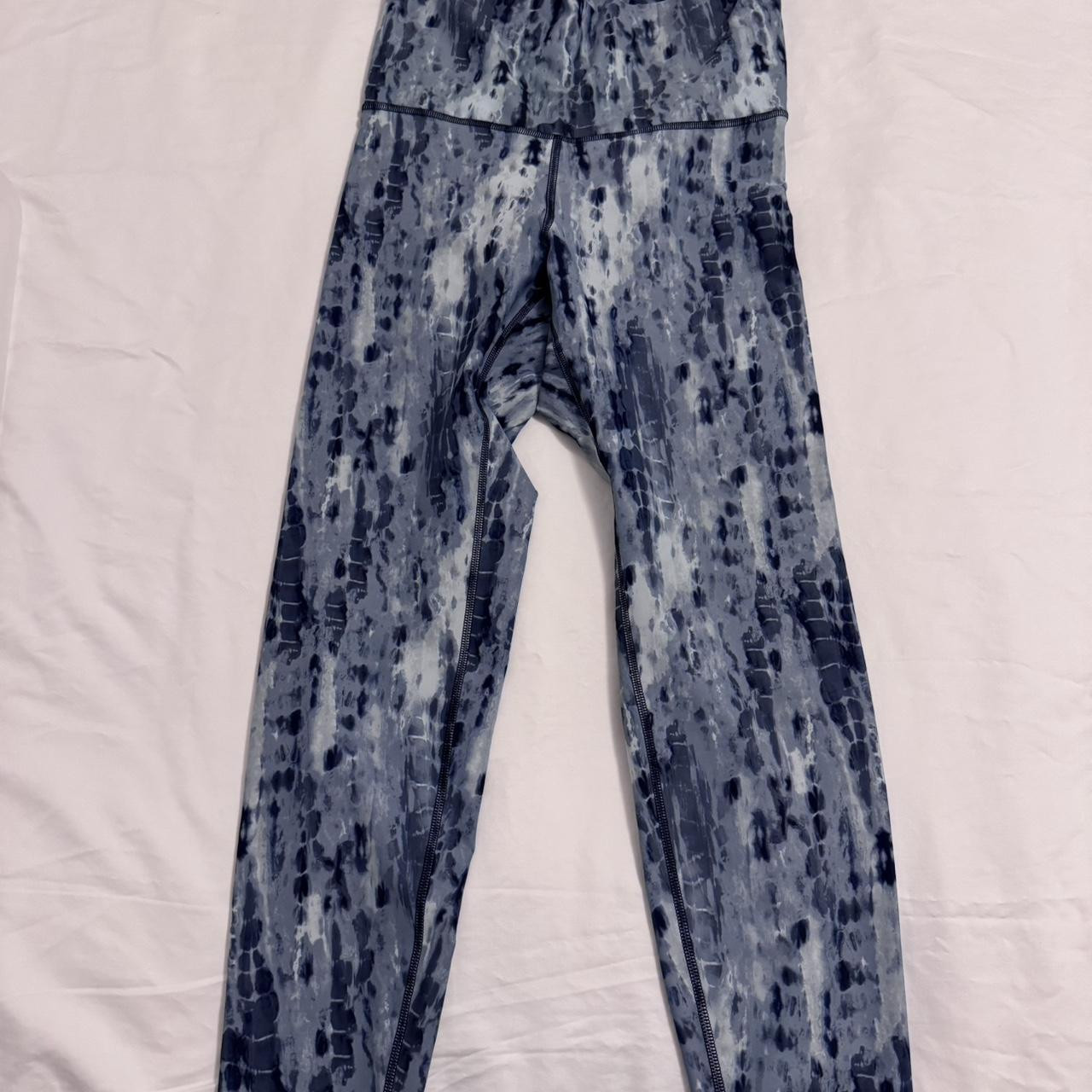 Old Navy Women's Leggings - Blue/Navy - M | Depop US